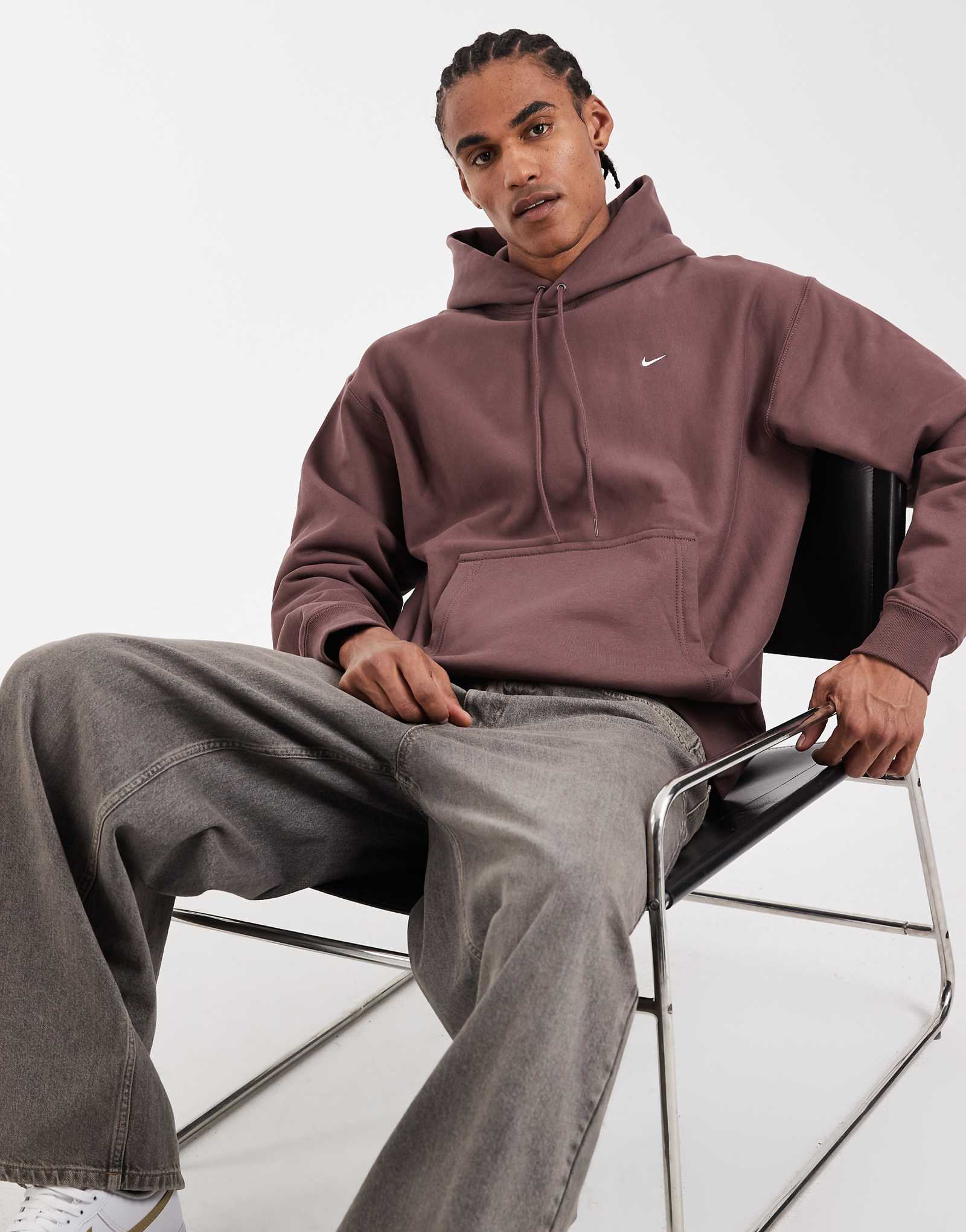Nike Solo Swoosh 13090₽