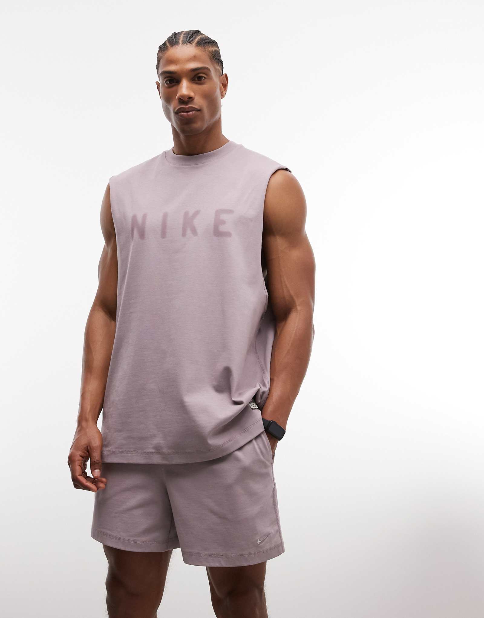 Nike Dri-FIT 11590₽