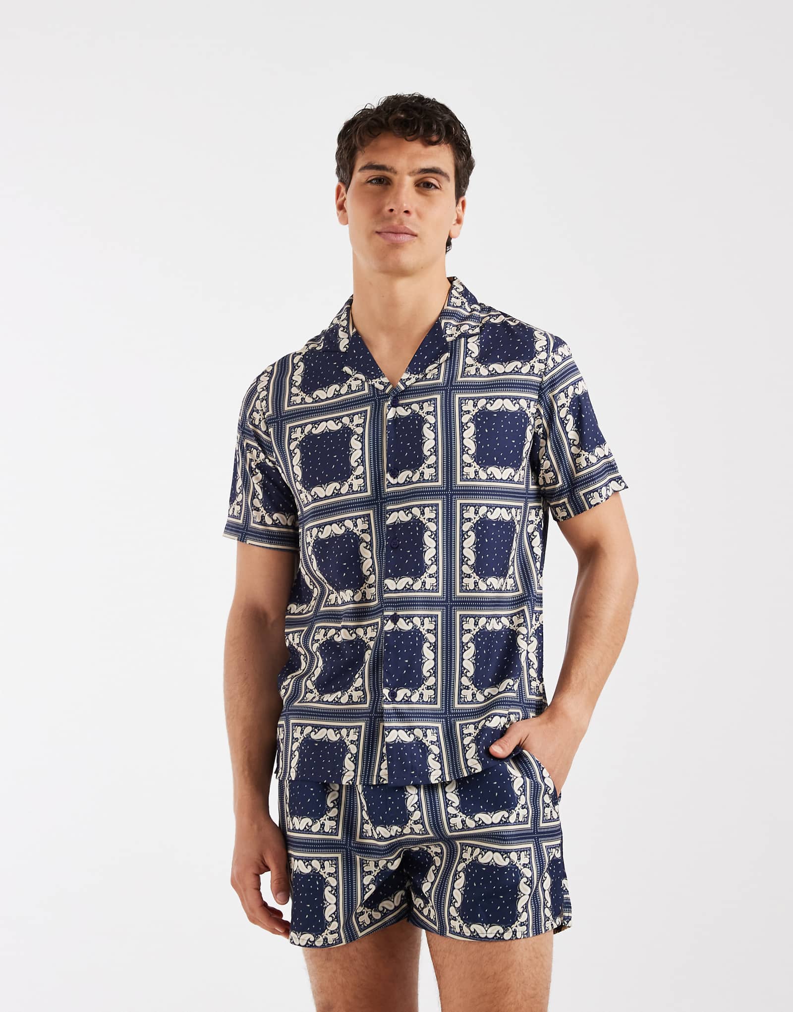 - Aray bandana - - - 7590₽