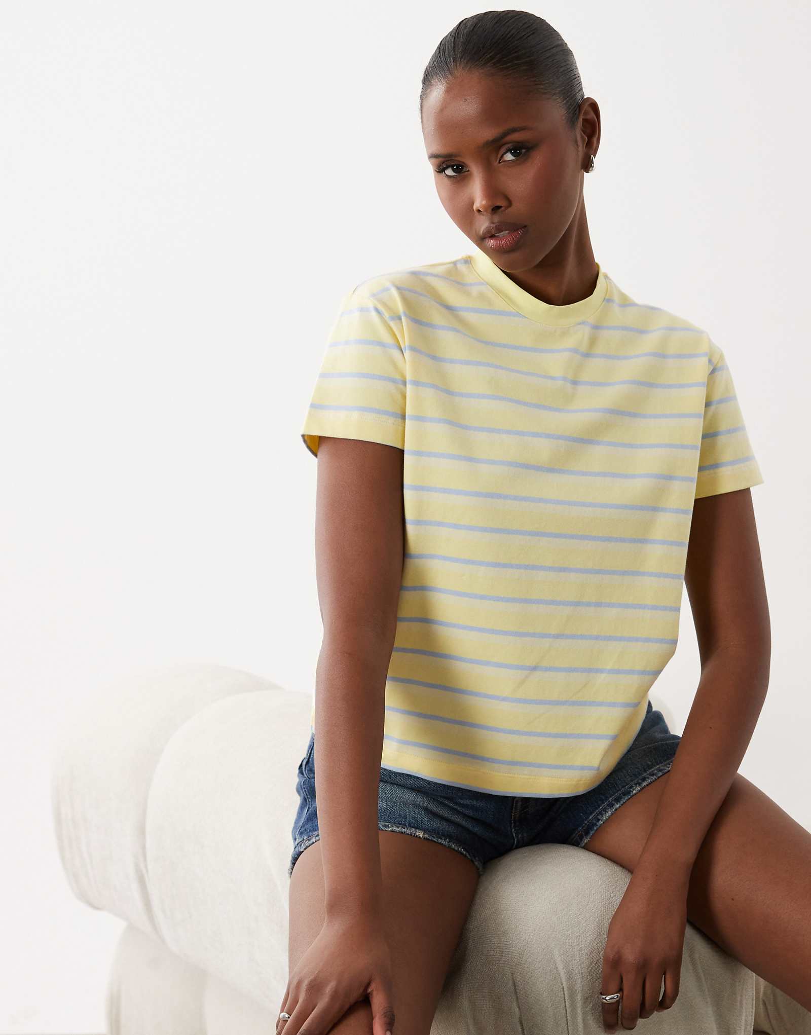 Frolic yellow 4990₽