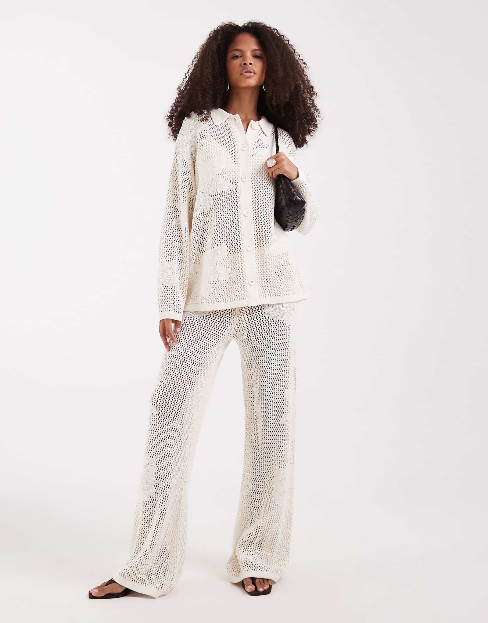 Pretty Lavish open knit oversized floral pants in cream - part of a set cream 17590₽