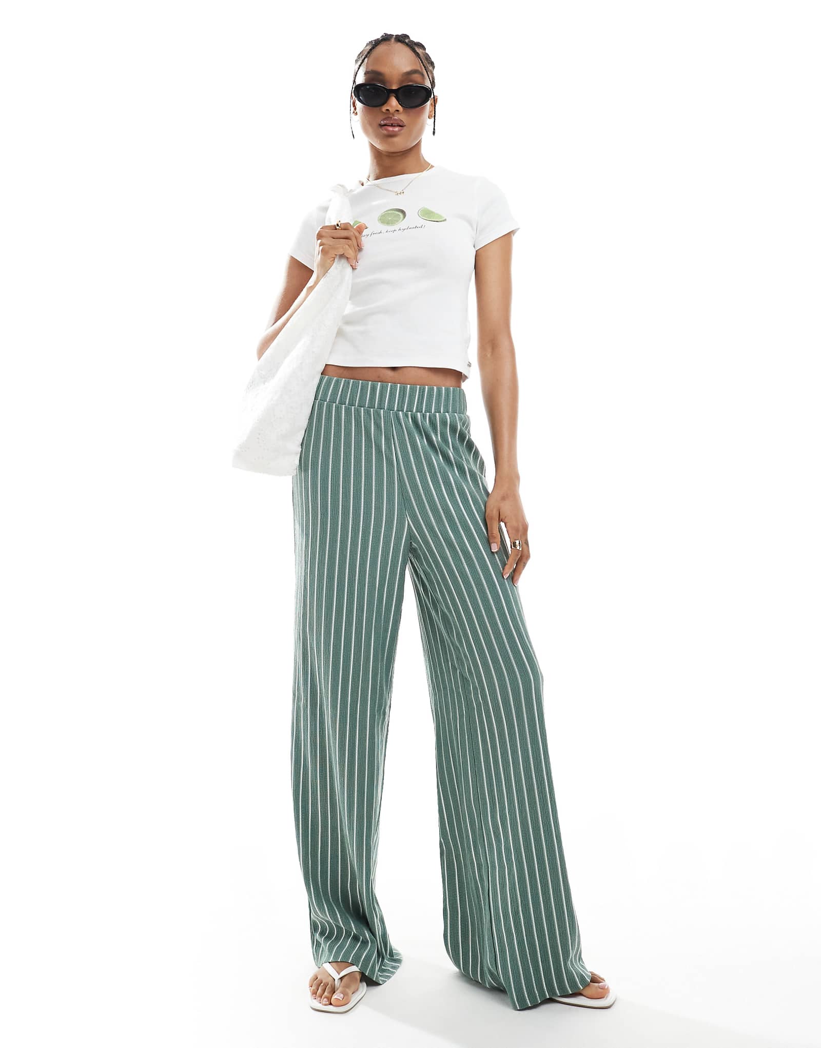 ONLY Tall wide leg textured pants in green stripe 7390₽