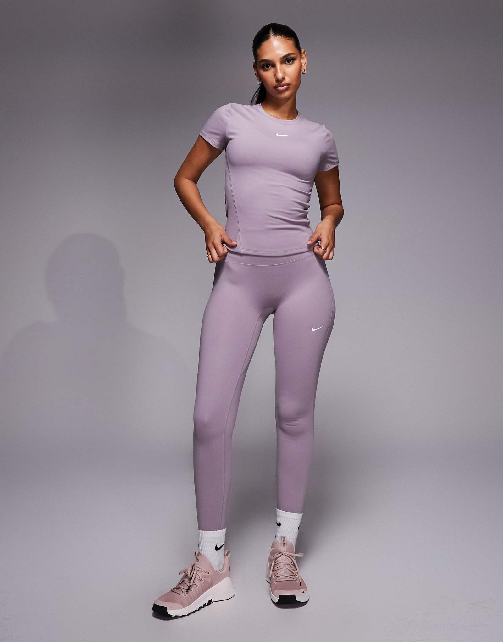 Nike One Dri-FIT leggings in lilac gray 12590₽