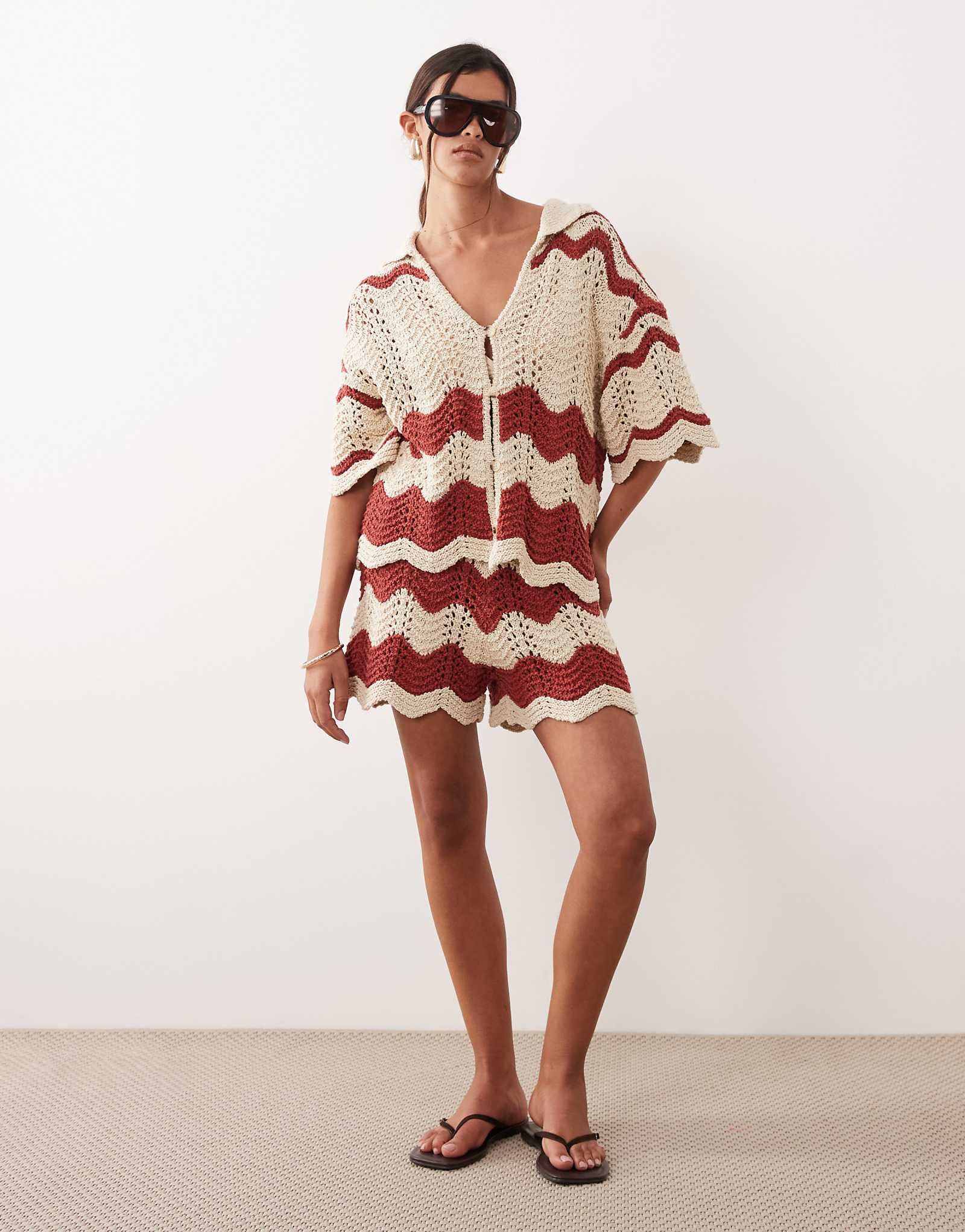 ARRANGE stripe crochet shorts in rust and beige - part of a set rust and beige 18390₽