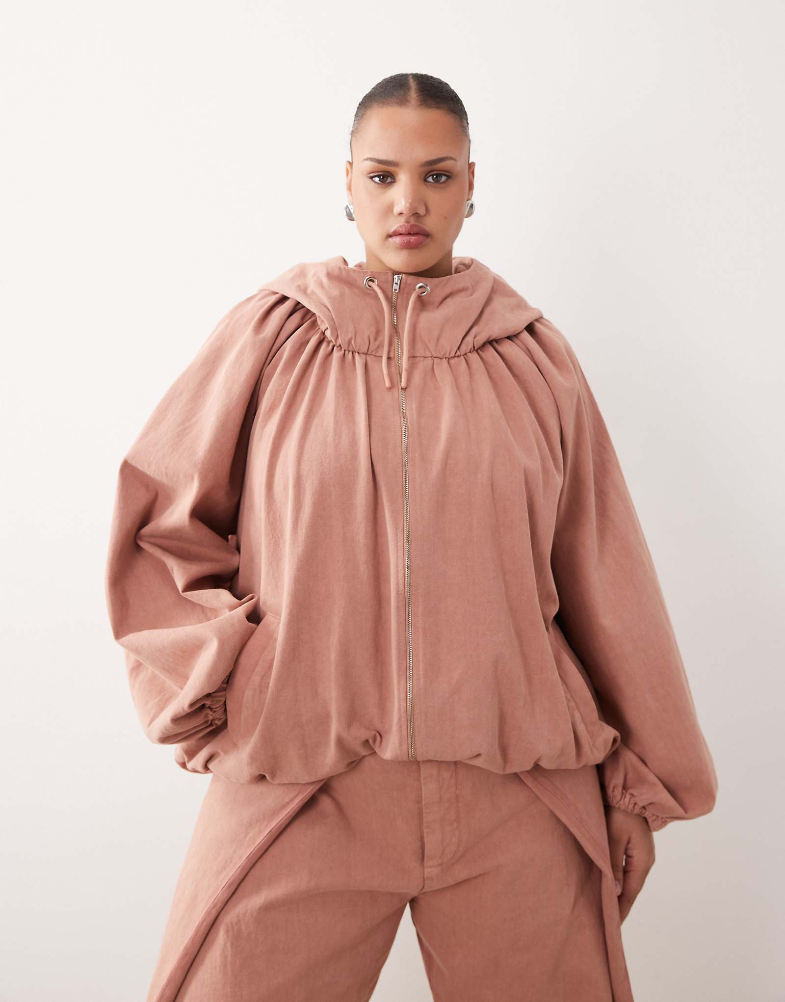 ARRANGE Curve drawstring volume sleeve jacket in pink acid wash - part of a set pink 32790₽