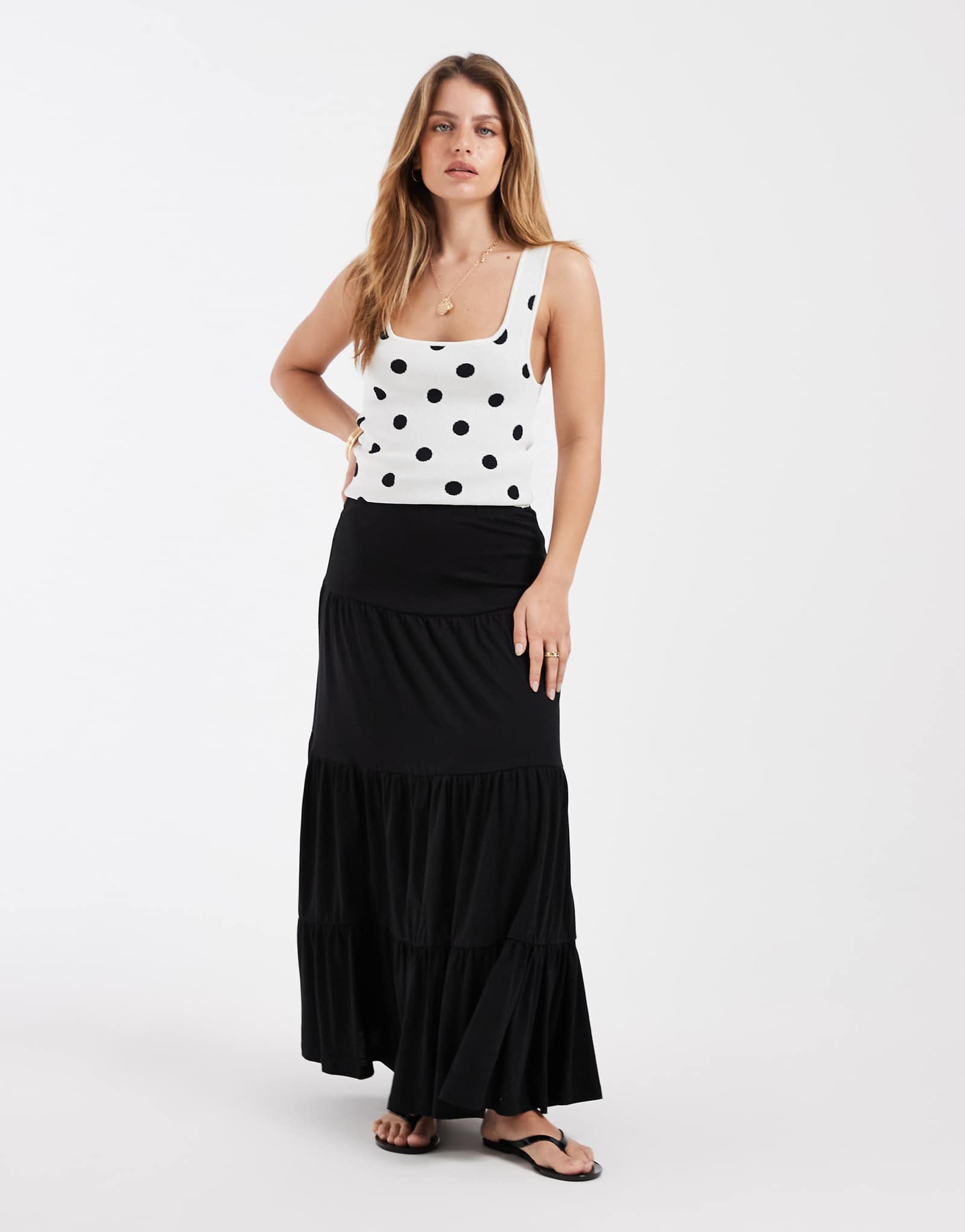 ONLY Petite tiered maxi skirt in black black 9090₽