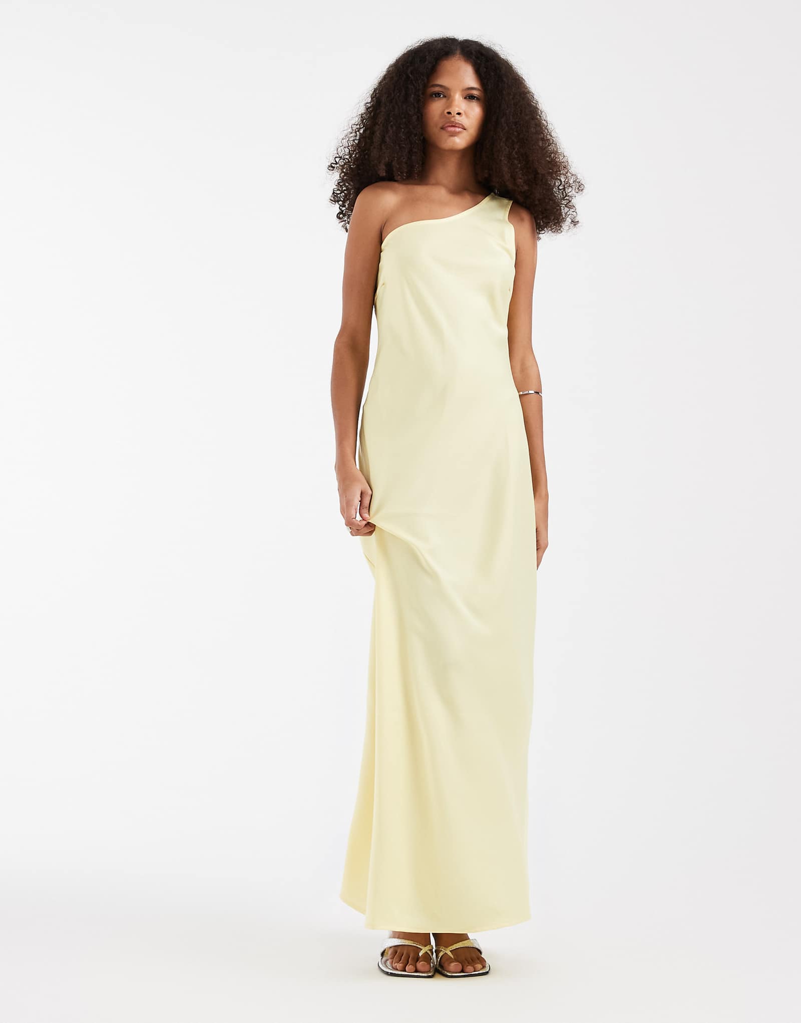 Object one shoulder satin maxi dress in butter yellow sunlight 22690₽