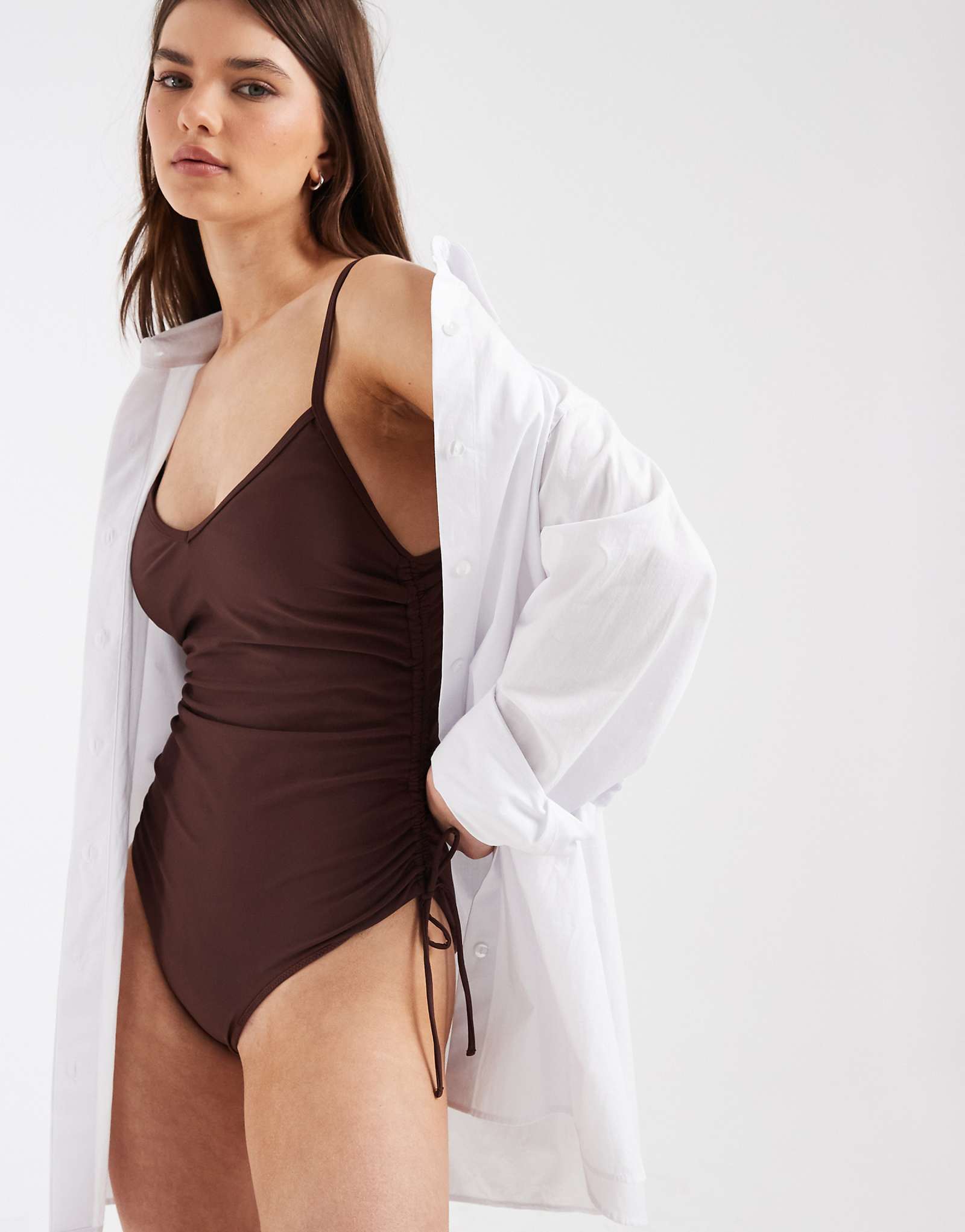 PIECES side tie ruched one-piece swimsuit in deep mahogany brown deep mahogany 13390₽