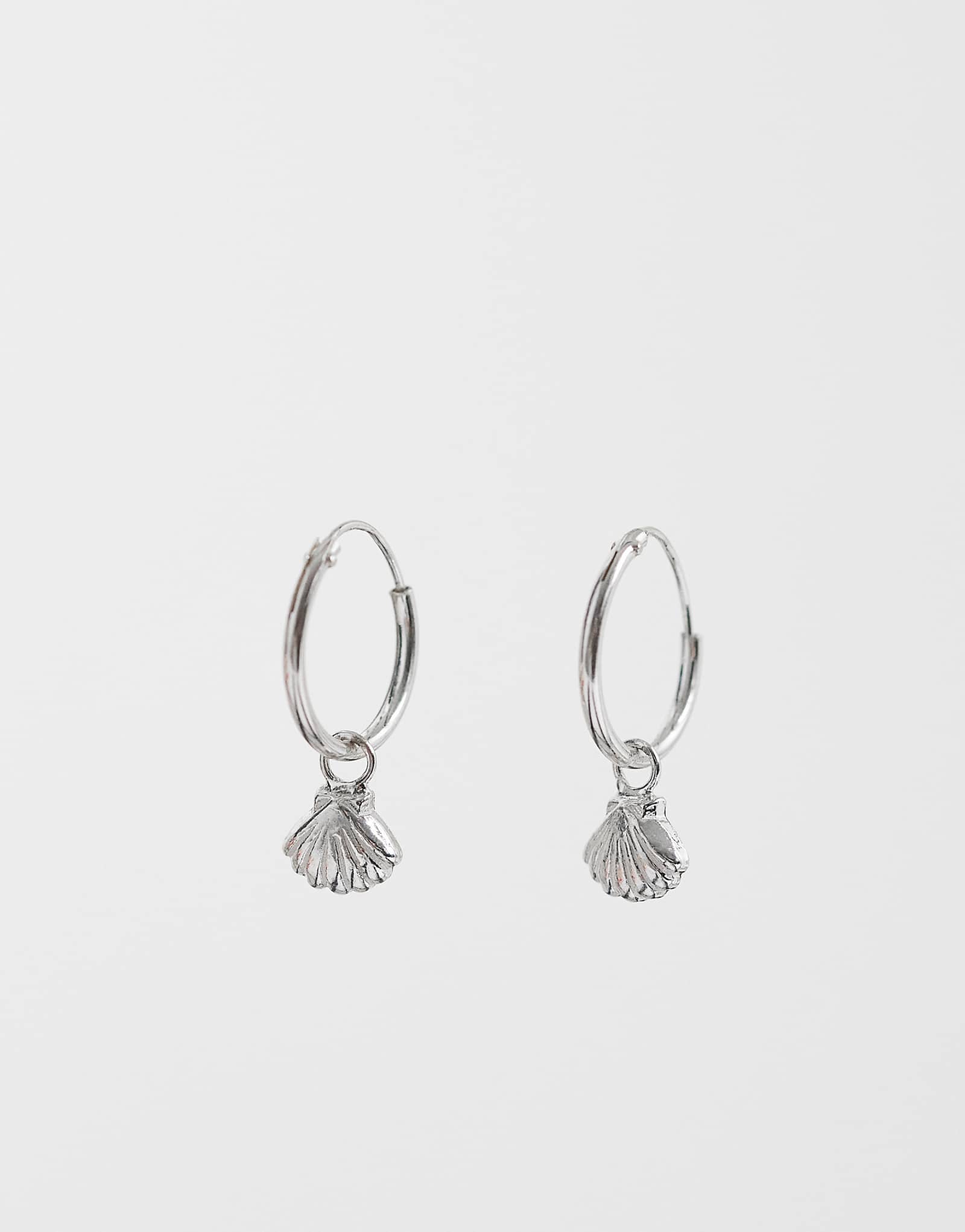 Kingsley Ryan shell charm hoop earrings in sterling silver silver 3390₽