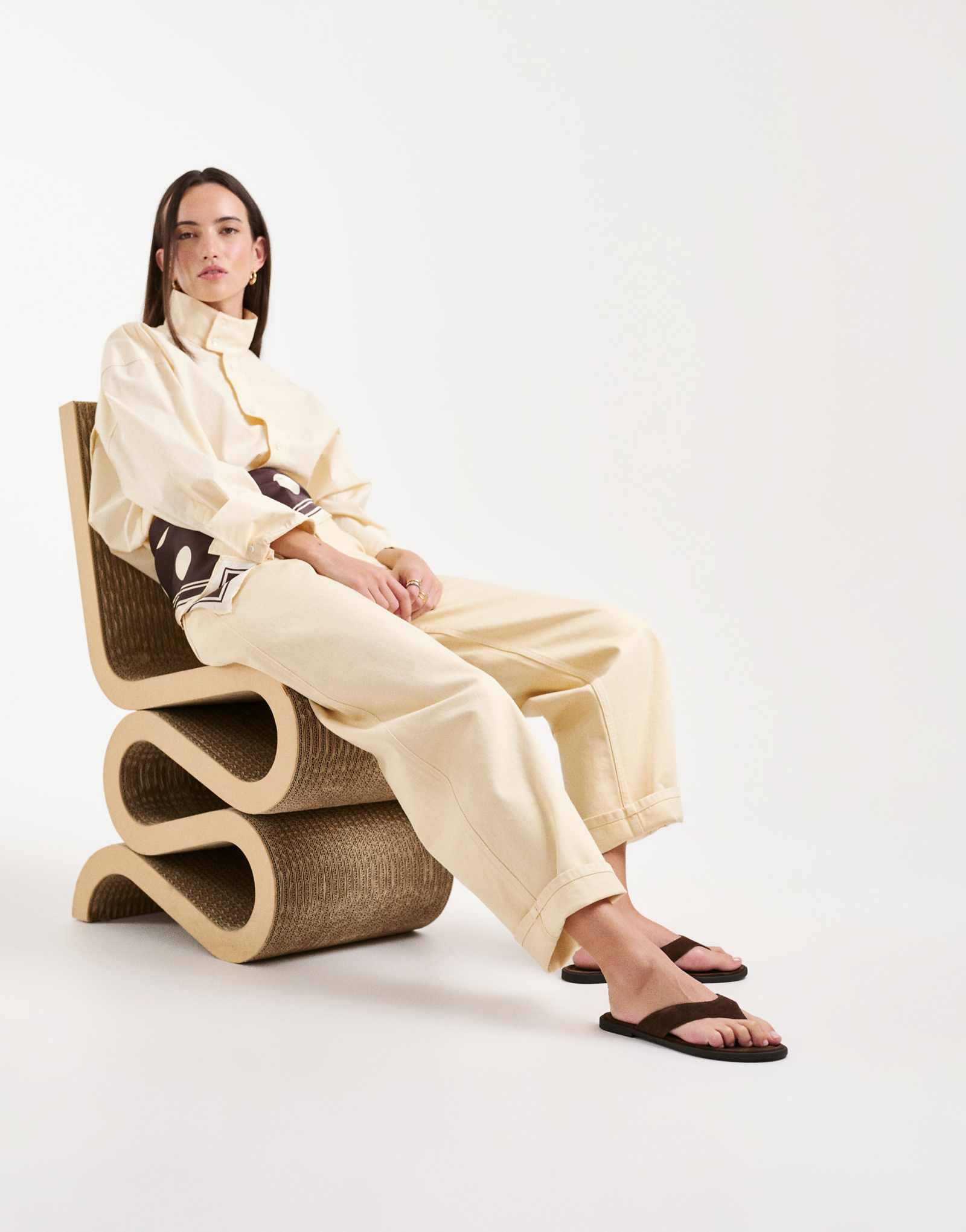 Vagabond Zaida suede flip flops in brown brown 19390₽