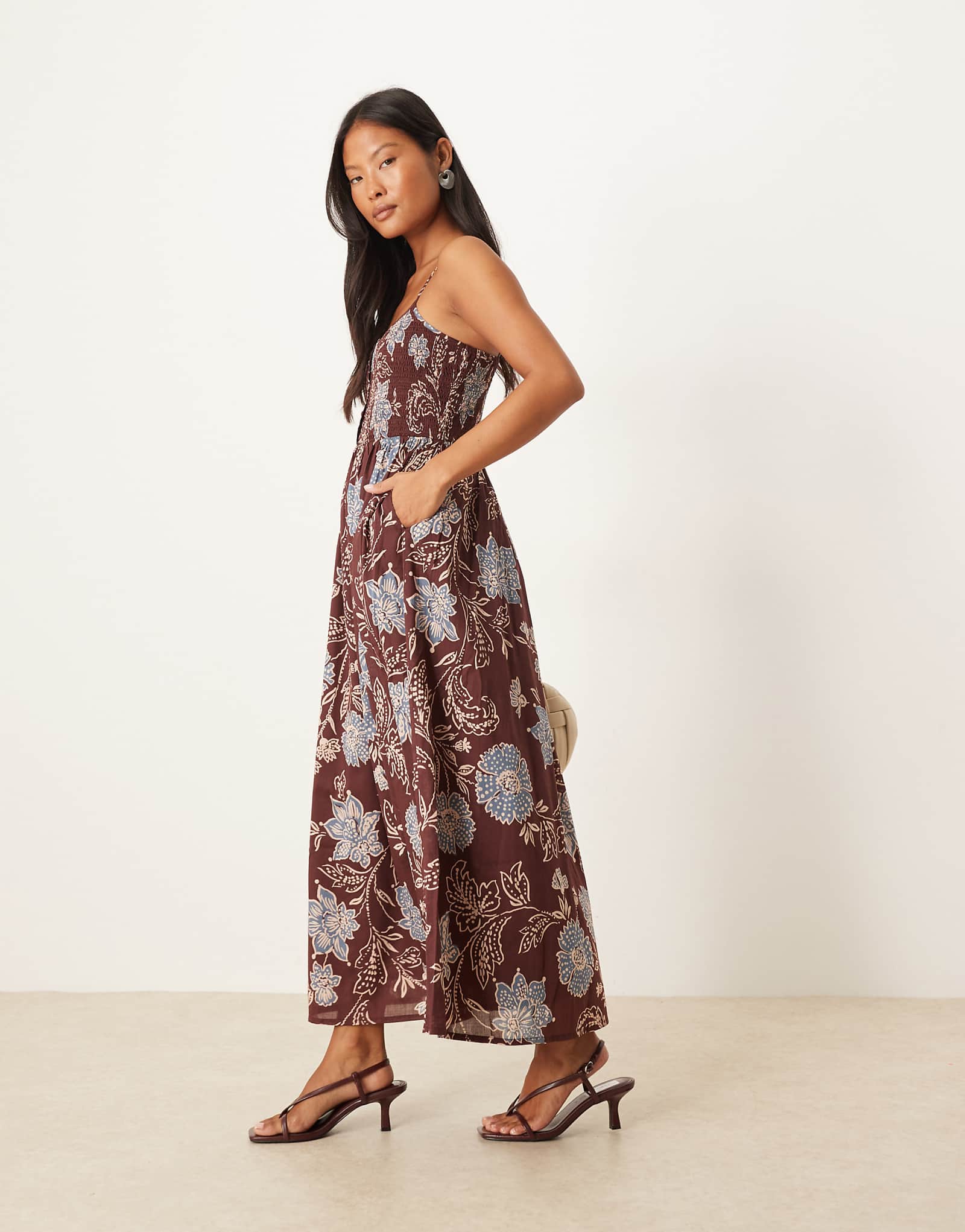 Nobodys Child Petite Tamara strappy midaxi dress in brown floral 20090₽