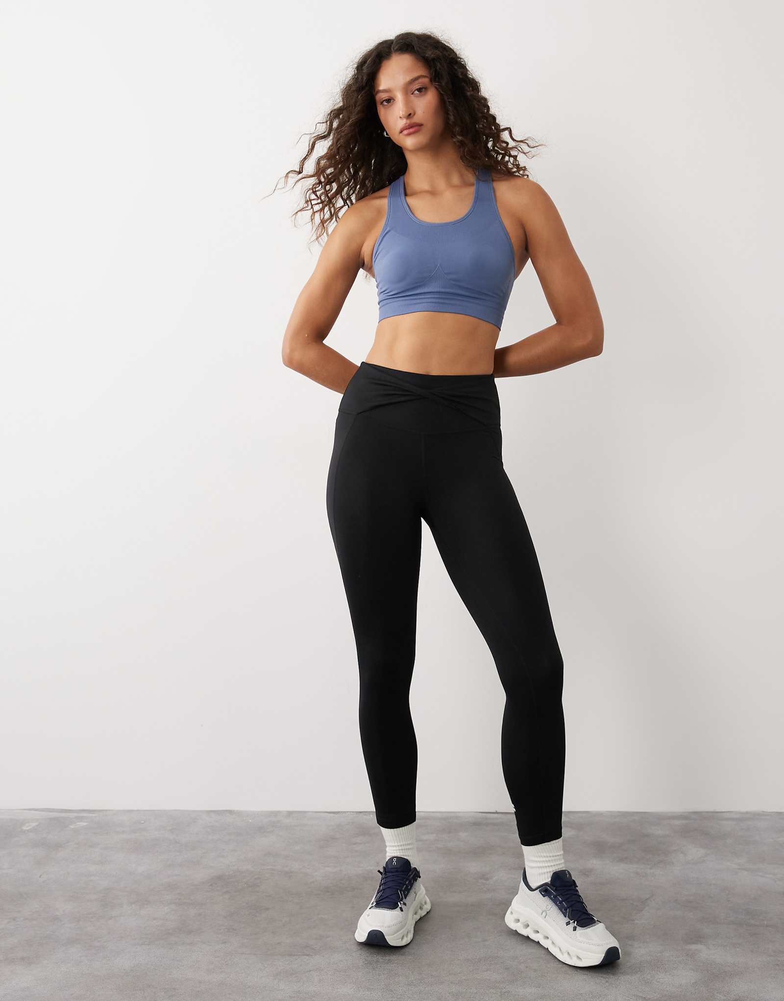 Sweaty Betty All Day 78 soft twist leggings in black black 21890₽