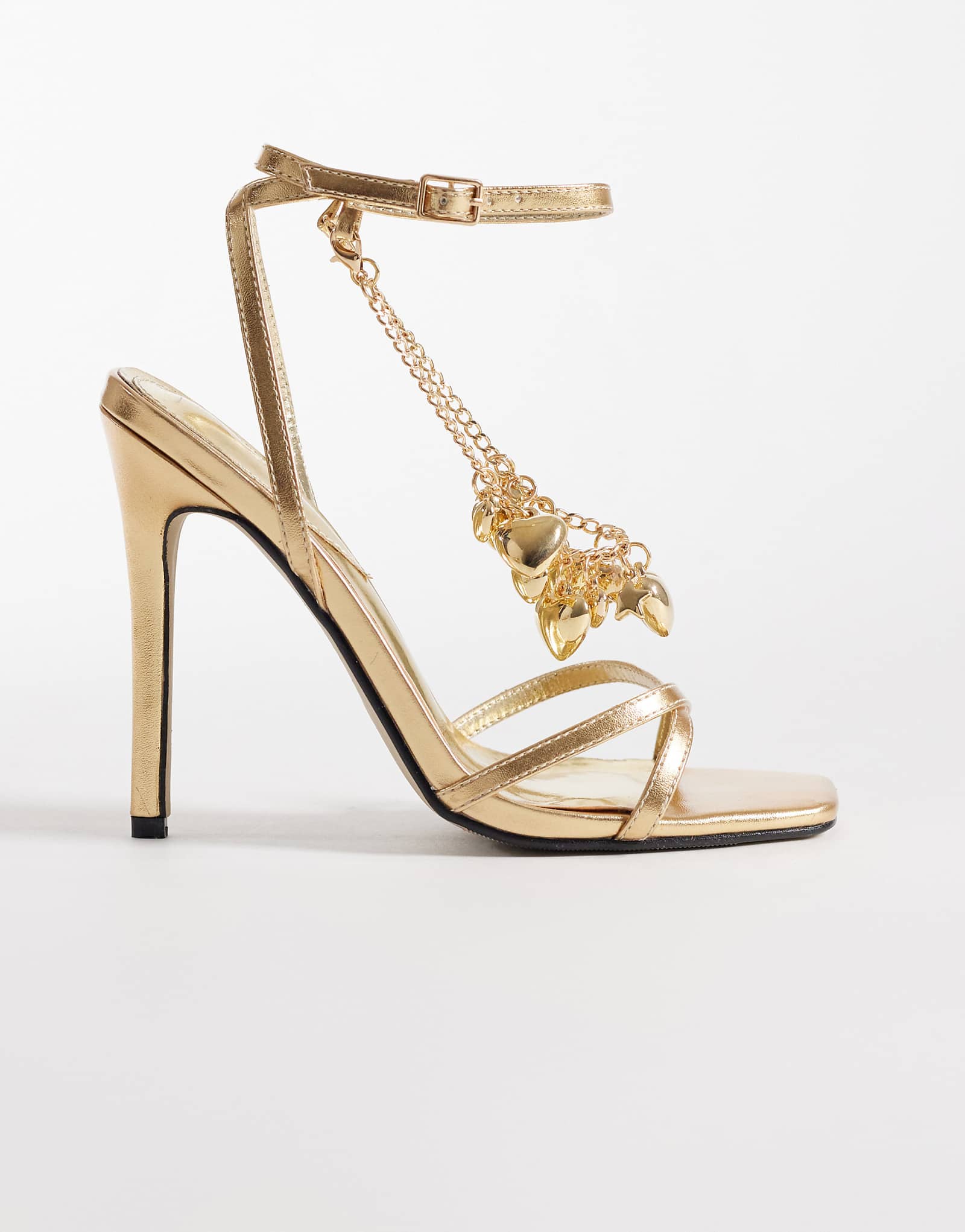 Kaiia exclusive 00s strappy heart chain detail heeled sandals in metallic gold gold 13590₽
