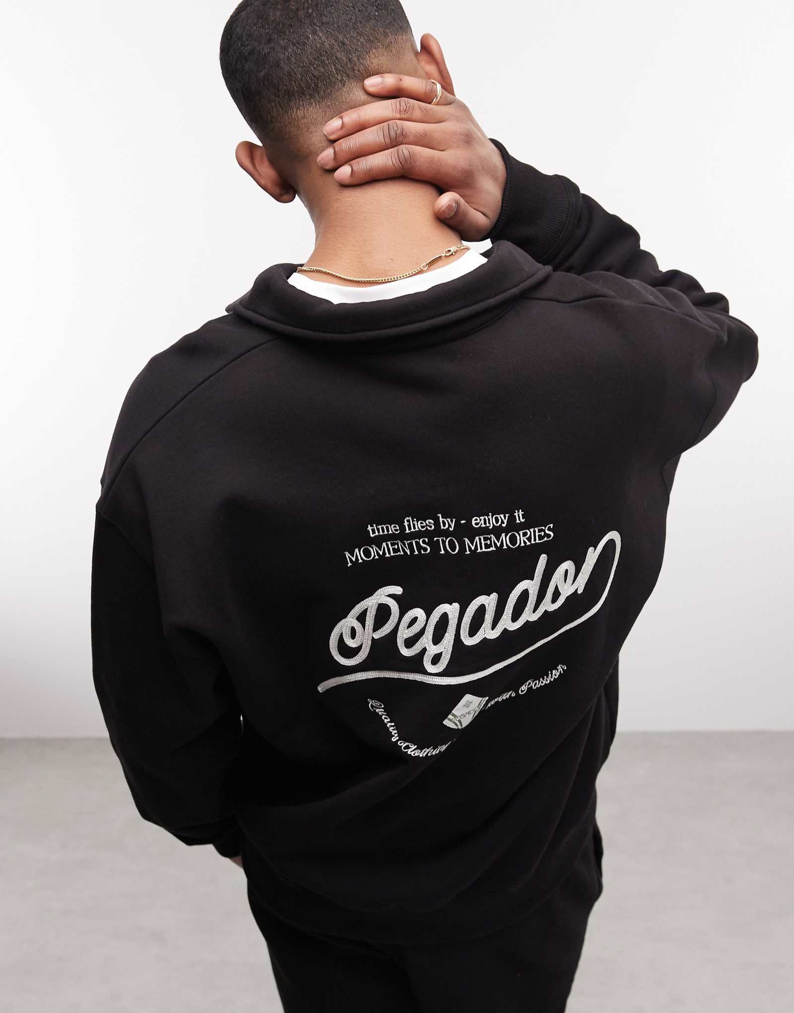 PEGADOR Belmonte polo sweatshirt with back print logo in black black 19590₽