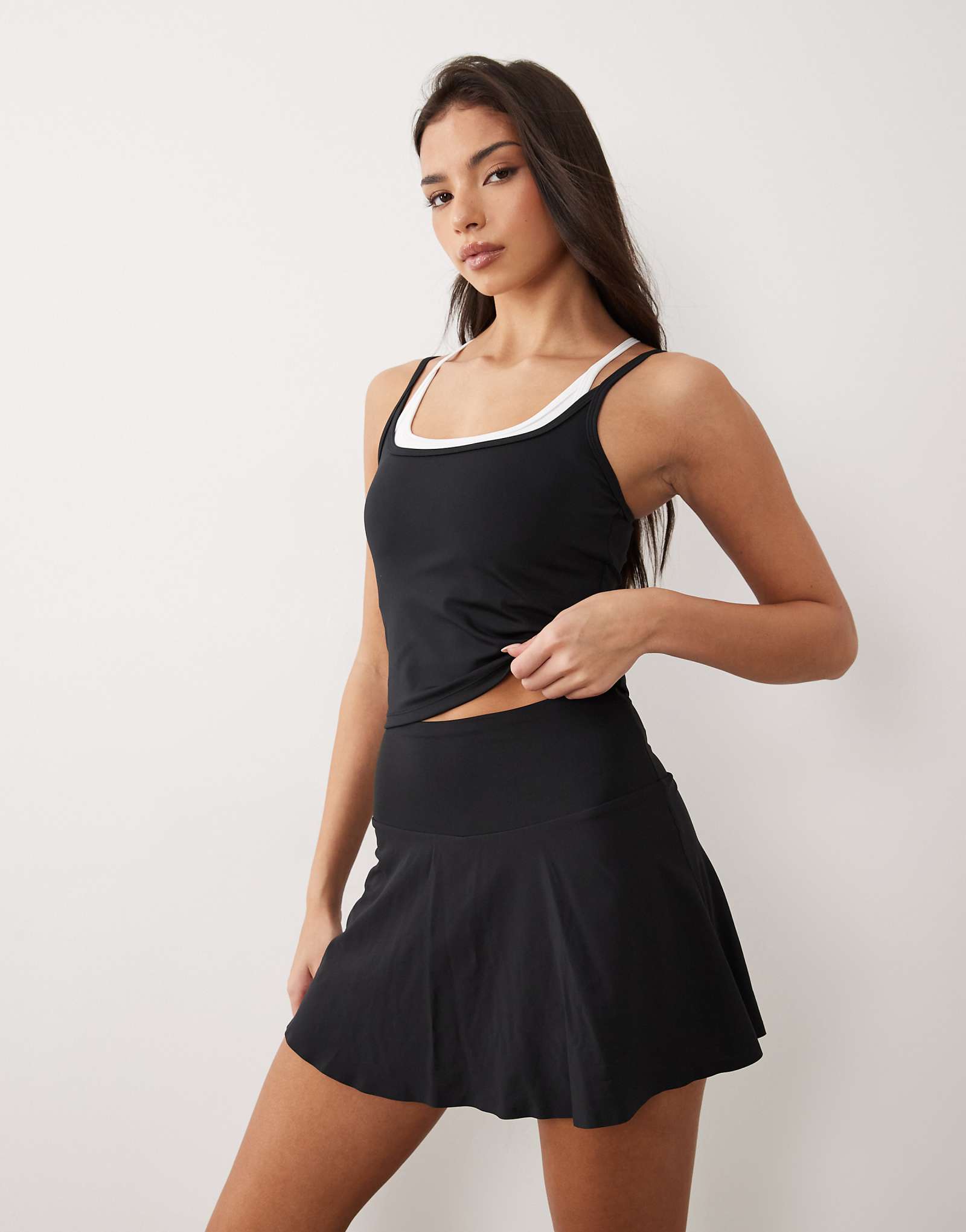 4505 active tennis flippy skirt with inner shorts in black black 7790₽