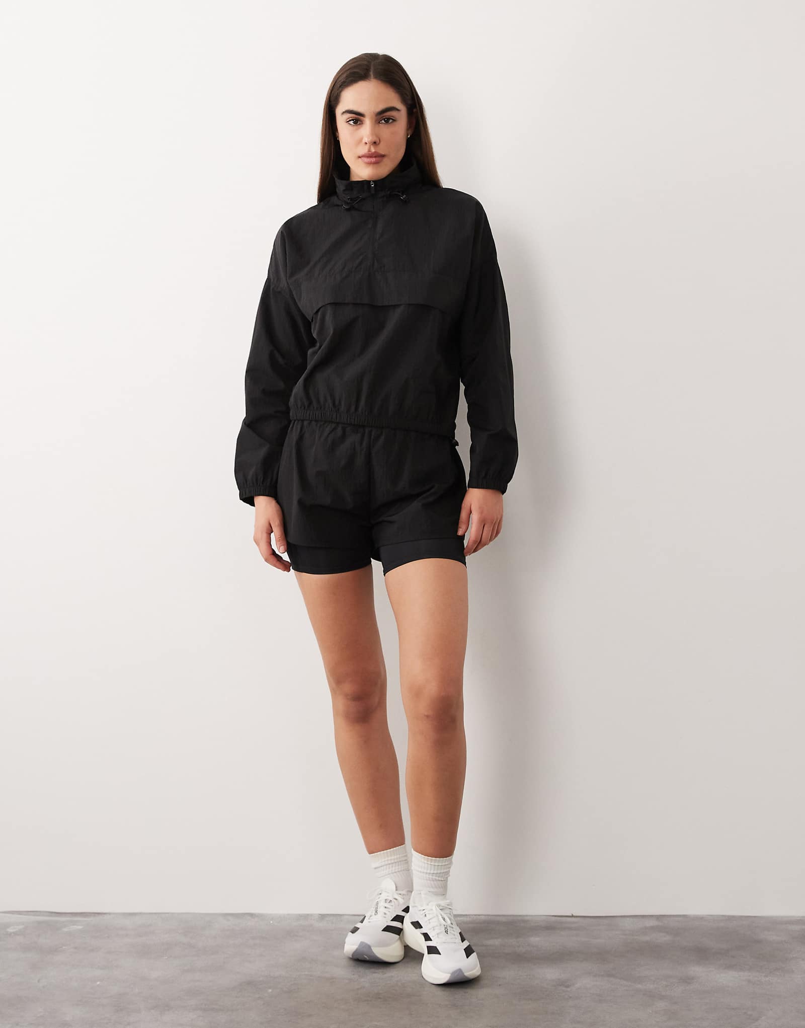4505 ripstop over the head water repellent running jacket with chest pocket in black black 14490₽