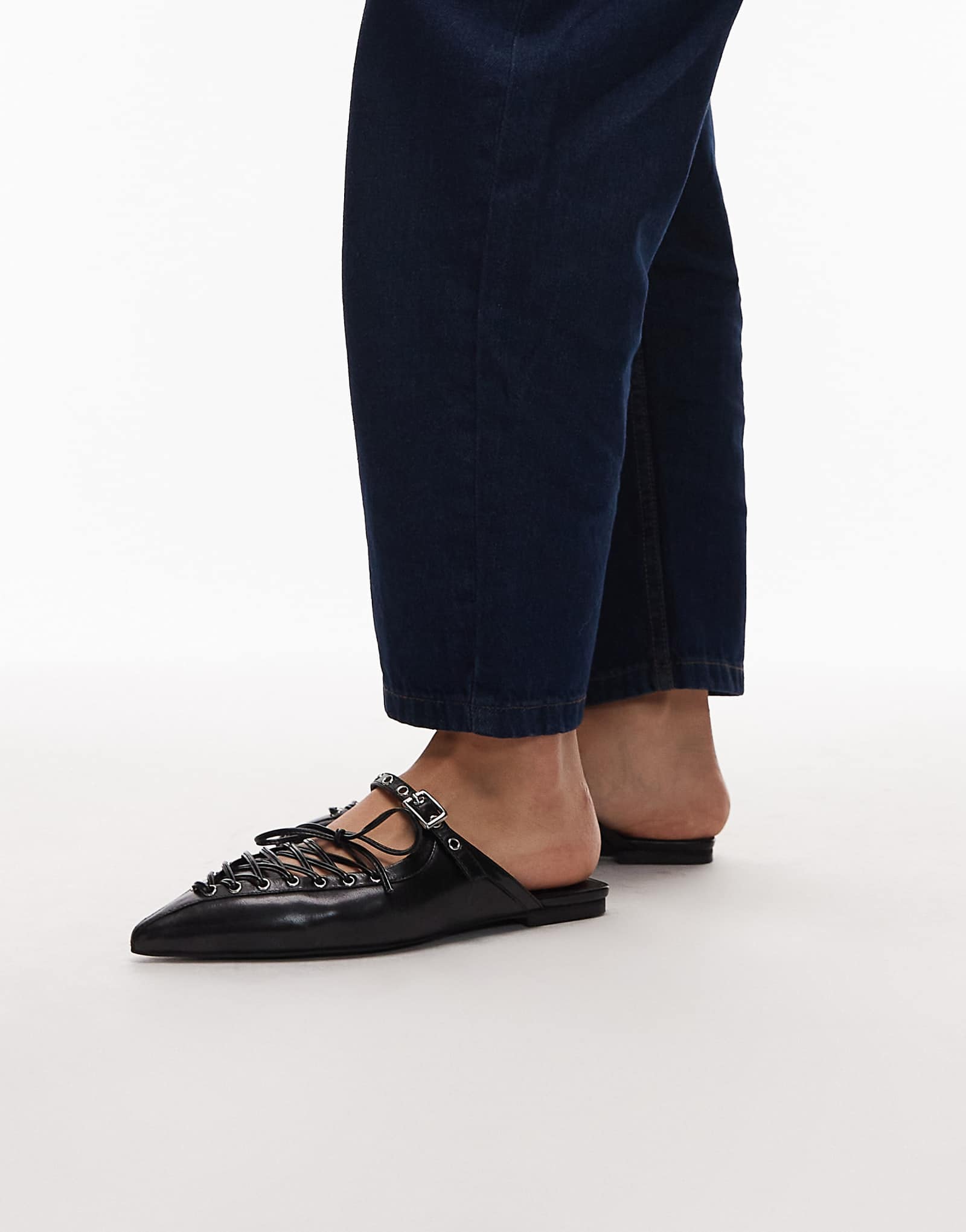 Jeffrey Campbell pointed lace-up mules in black black 17190₽