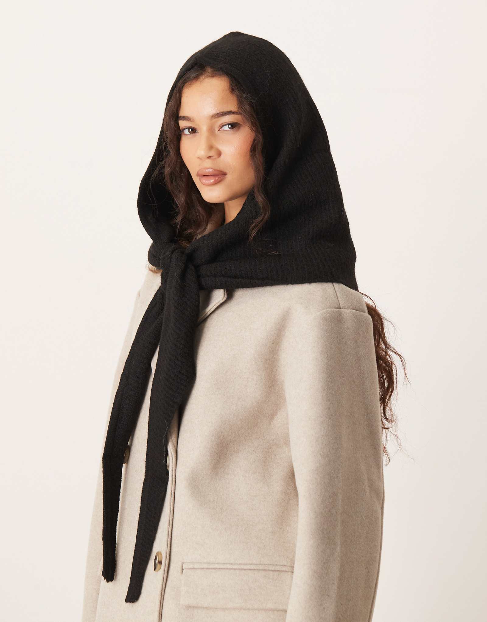 Gina Tricot knit hood in black 8590₽