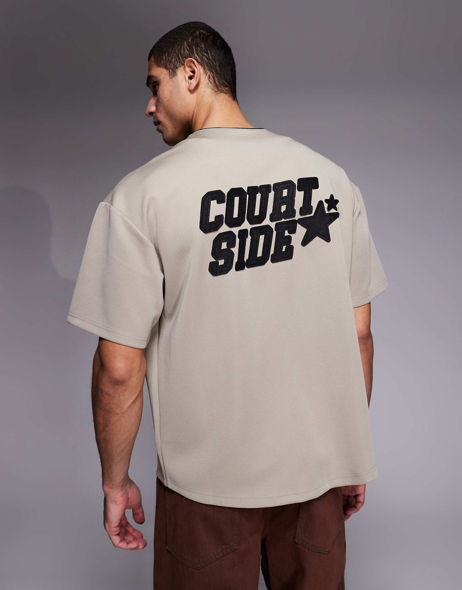 Courtside boxy baseball jersey in beige beige 23690₽
