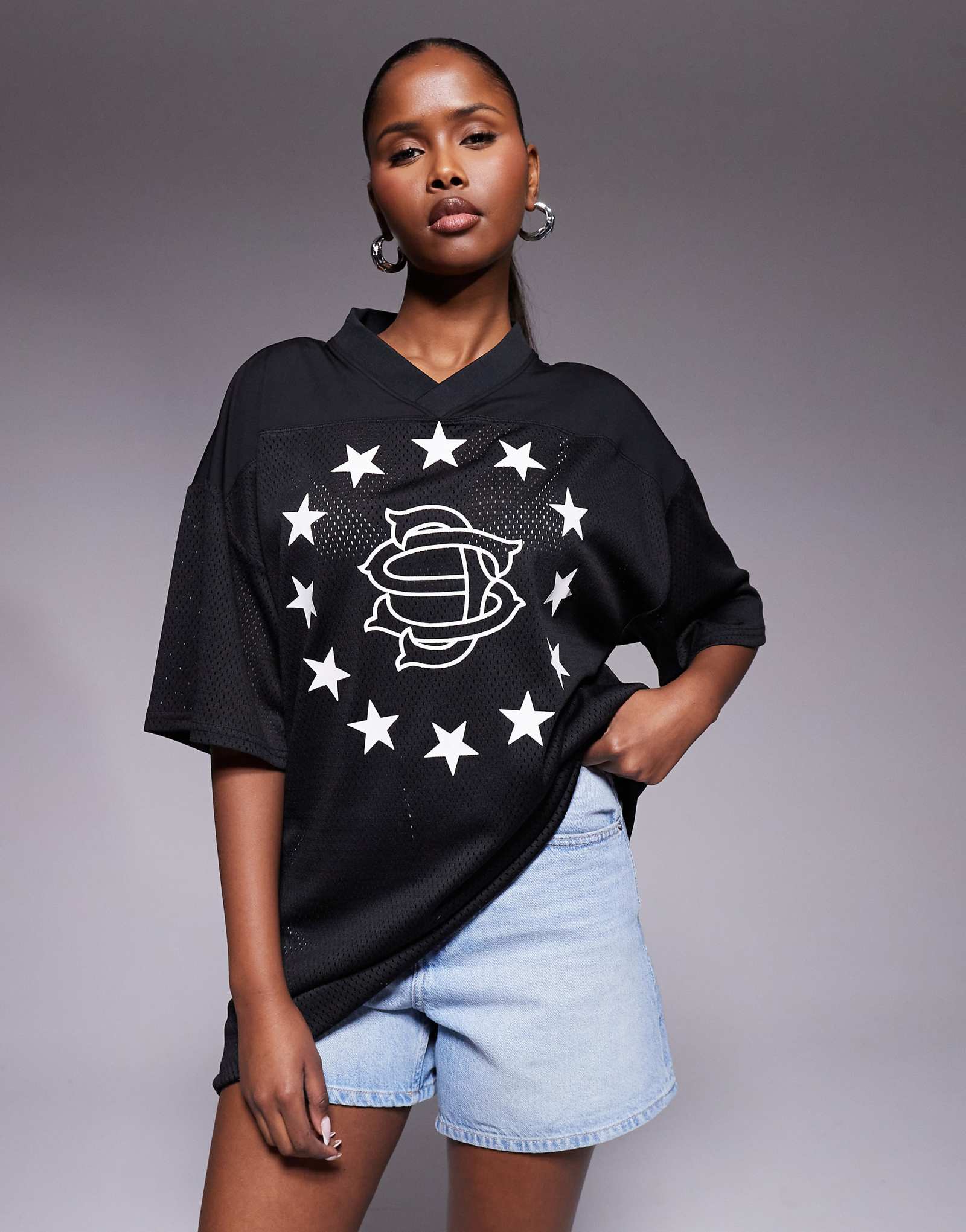 Courtside super oversized v-neck jersey top in black black