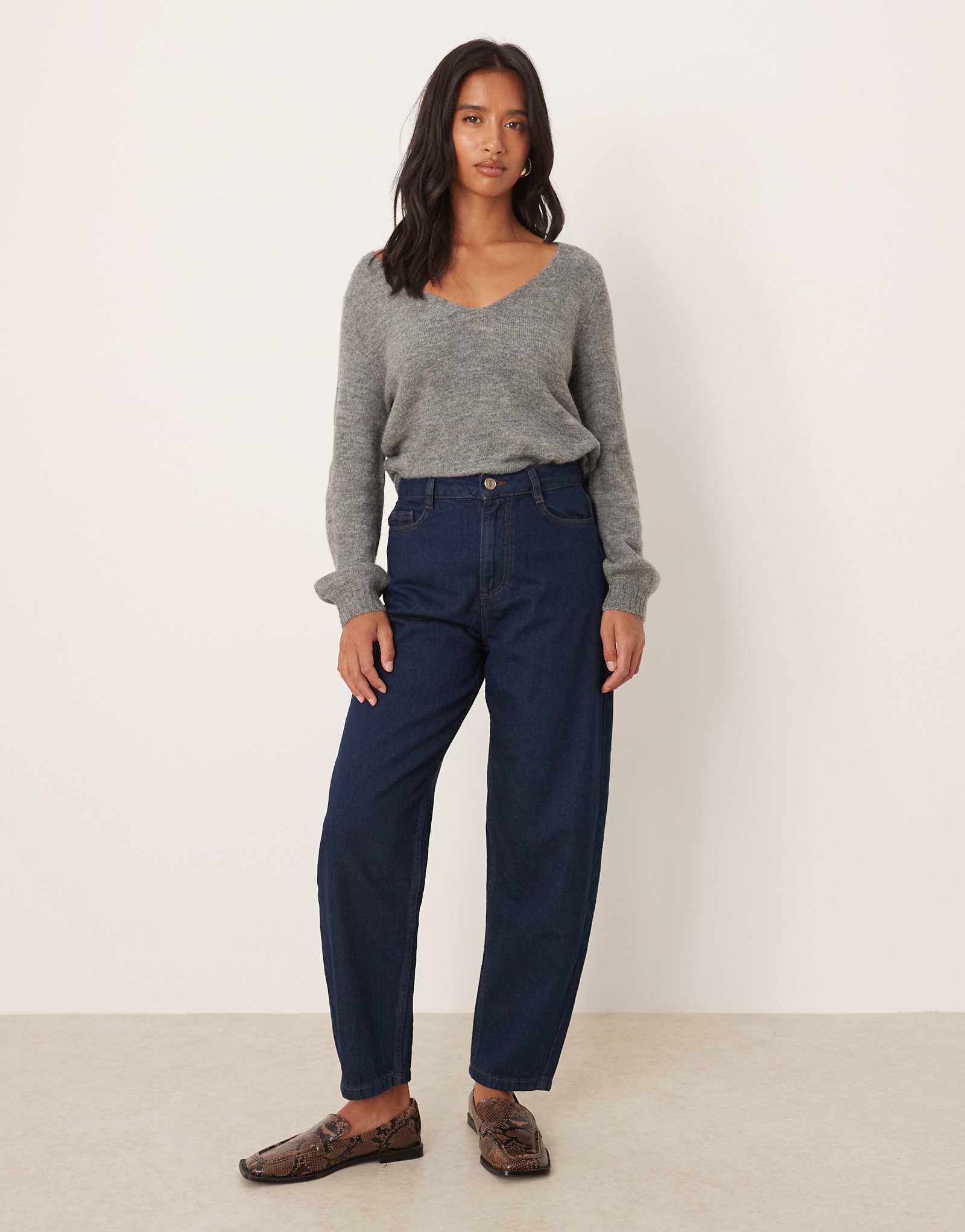 Nobodys Child Petite barrel leg jeans in indigo 17590₽