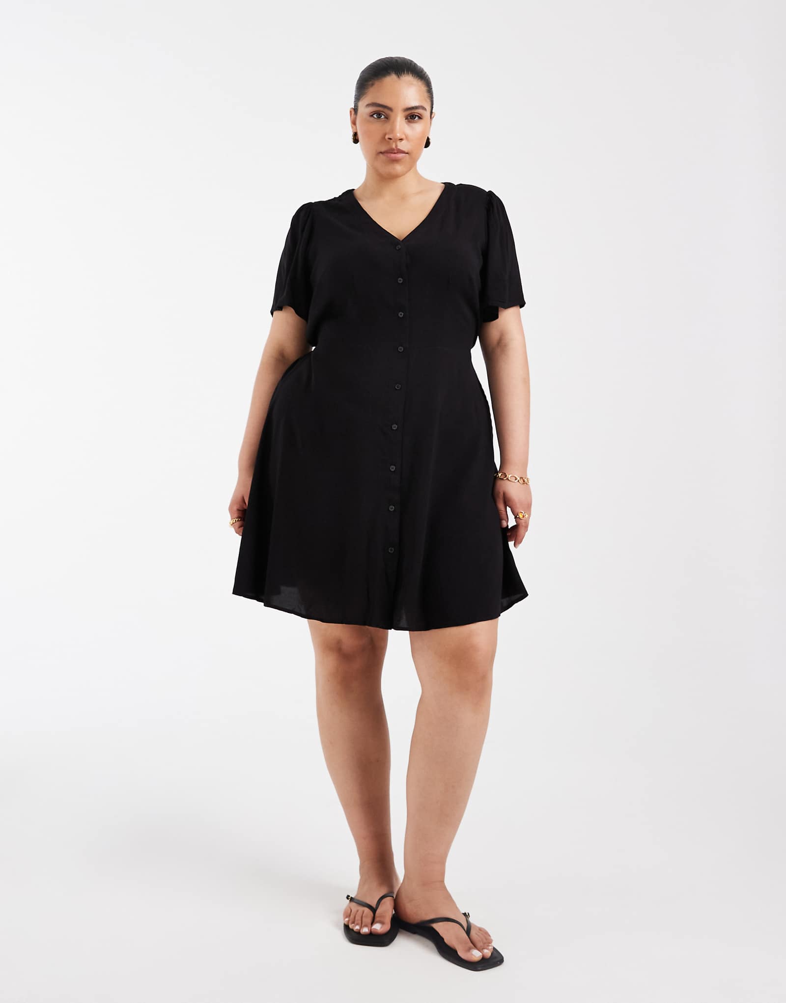 Vero Moda Curve button up mini skater dress in black black 9890₽