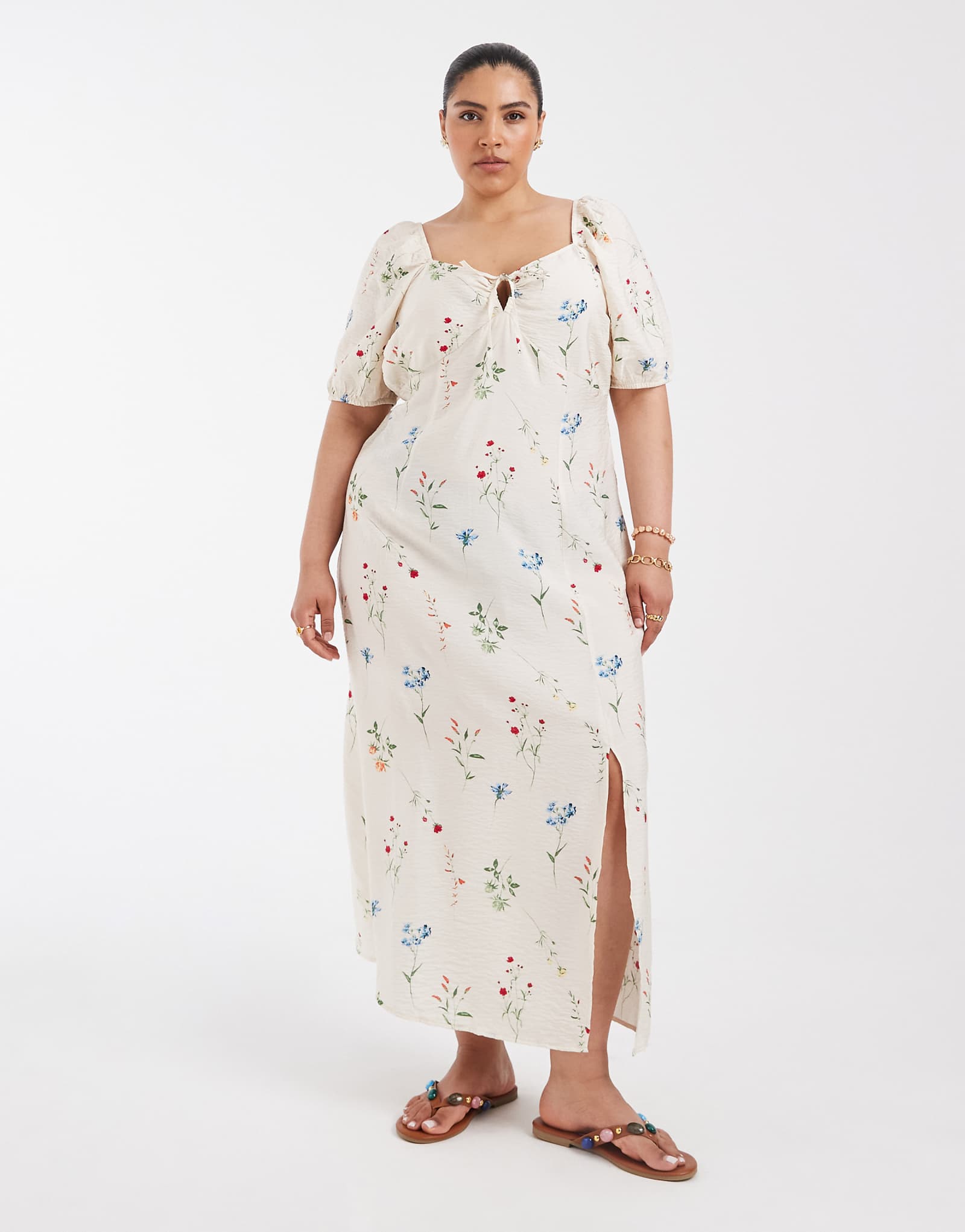 Vero Moda Curve puff sleeve tie front detail maxi dress in cream floral print birch bina 12590₽