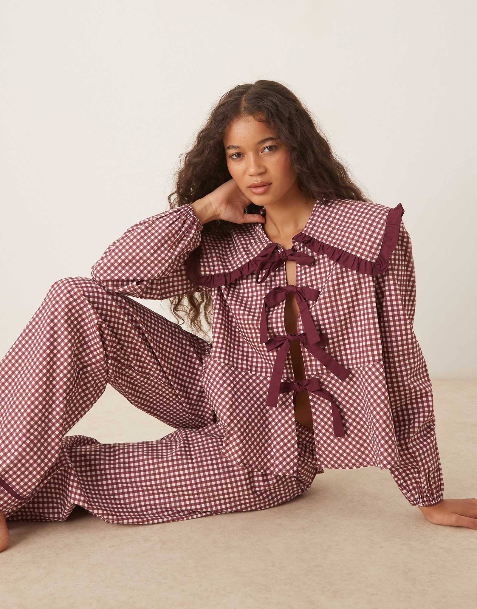 Glamorous pajama set in burgundy gingham 13790₽