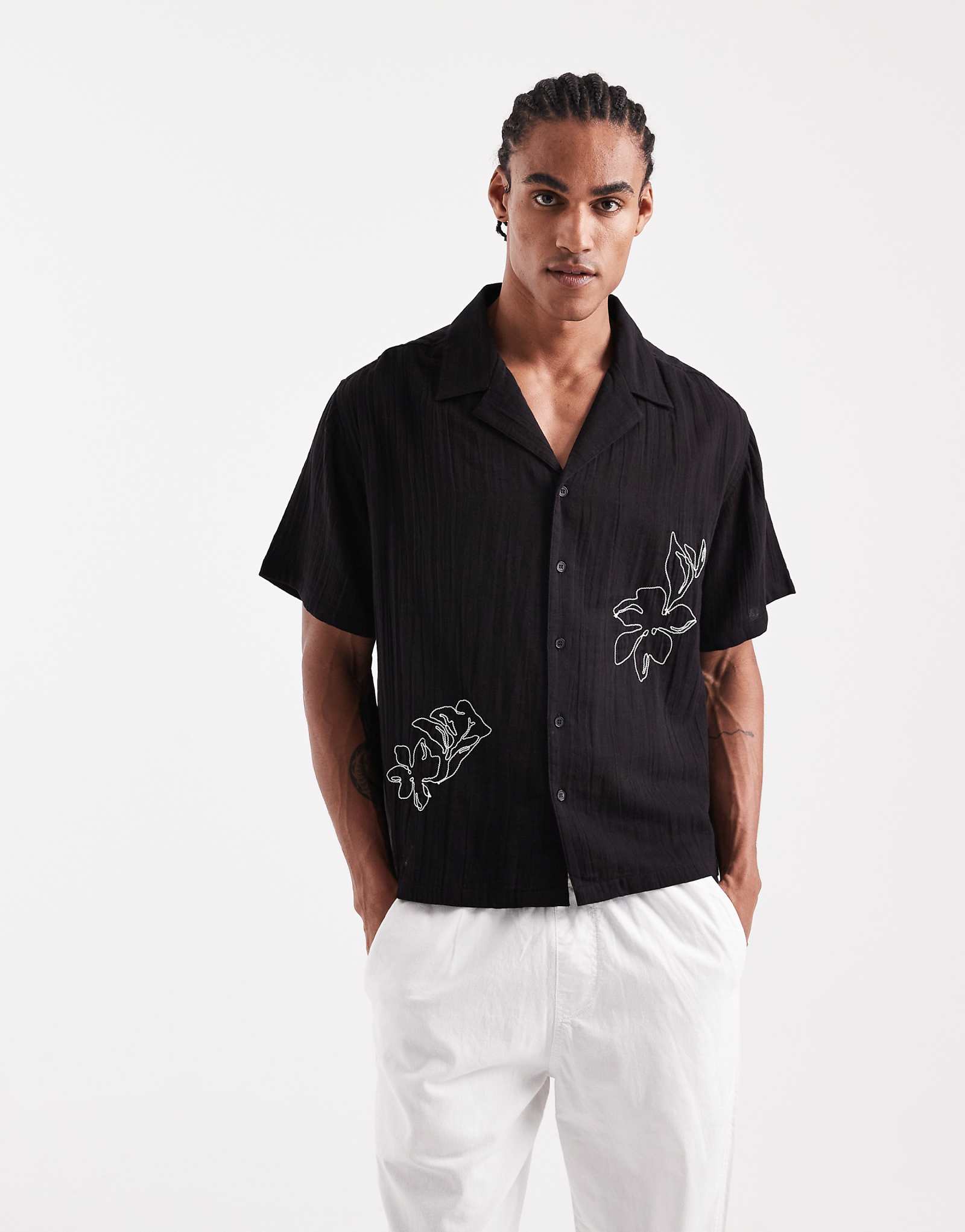 Aray embroidered camp collar beach shirt in black black