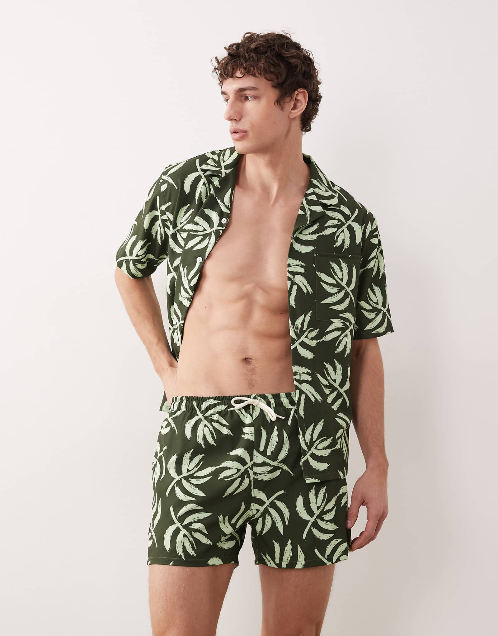 Free Society palm print swim shorts in khaki green khaki 8490₽