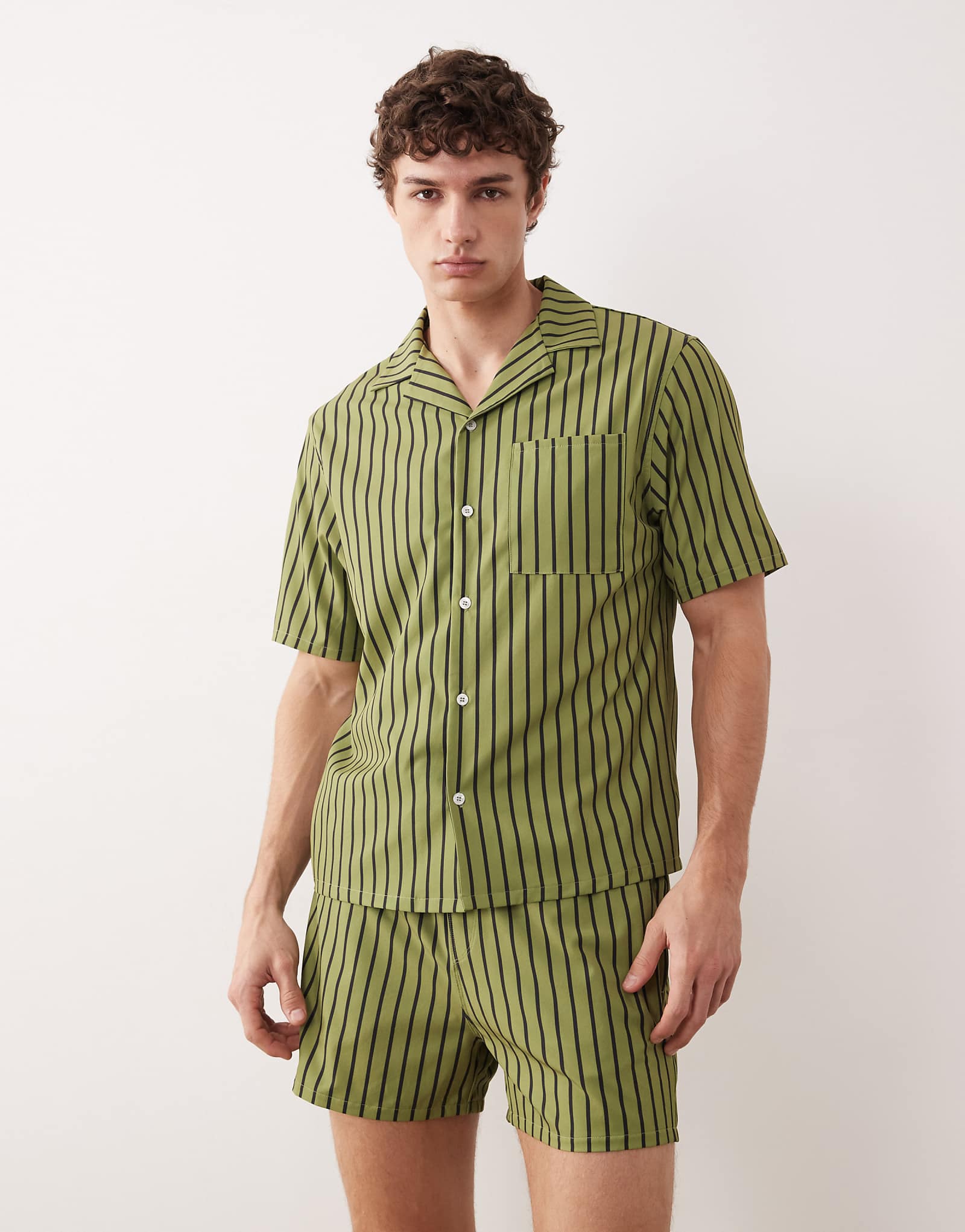 Free Society short sleeve beach shirt in green stripes green 10890₽