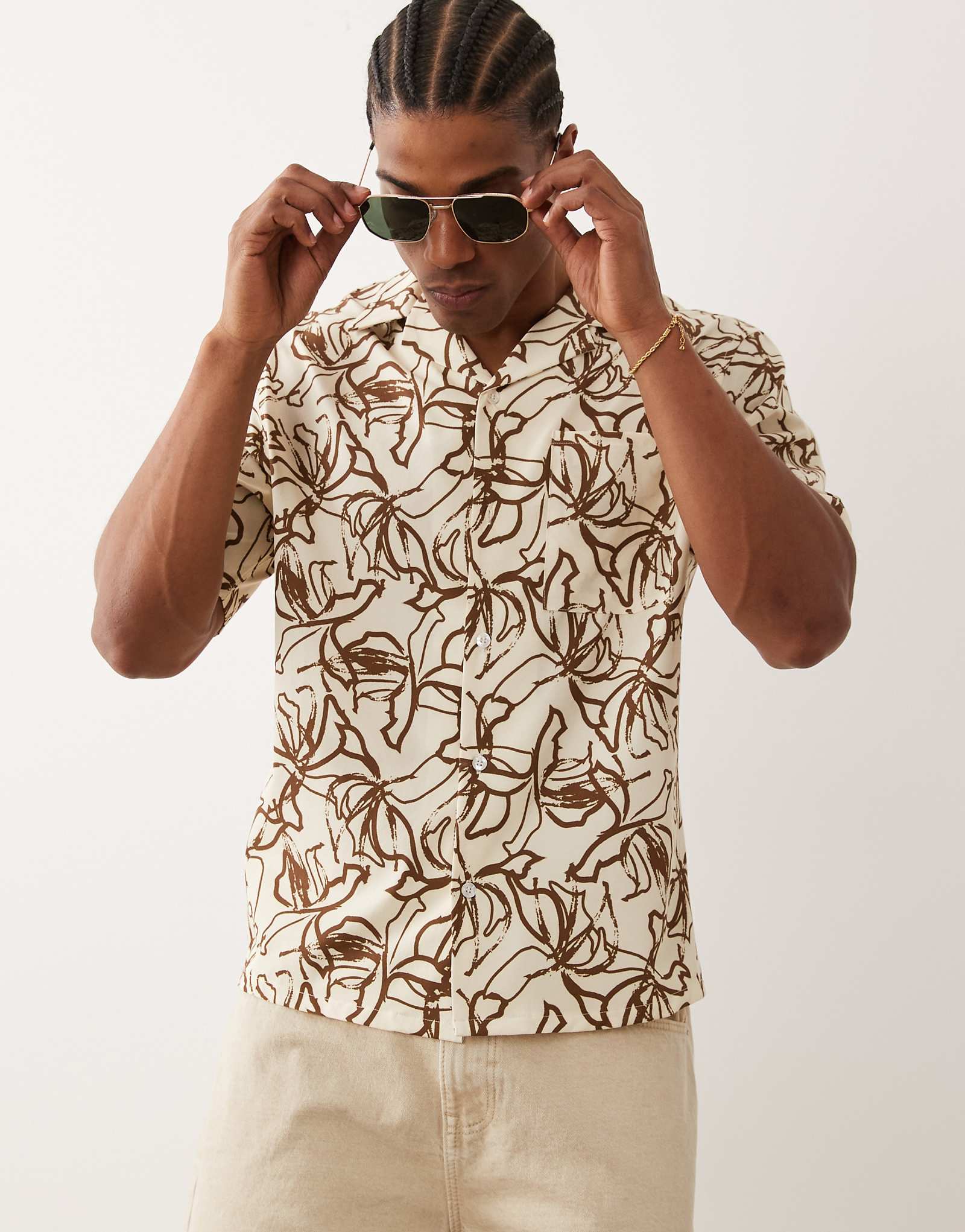 Free Society abstract print short sleeve beach shirt in beige beige 10890₽