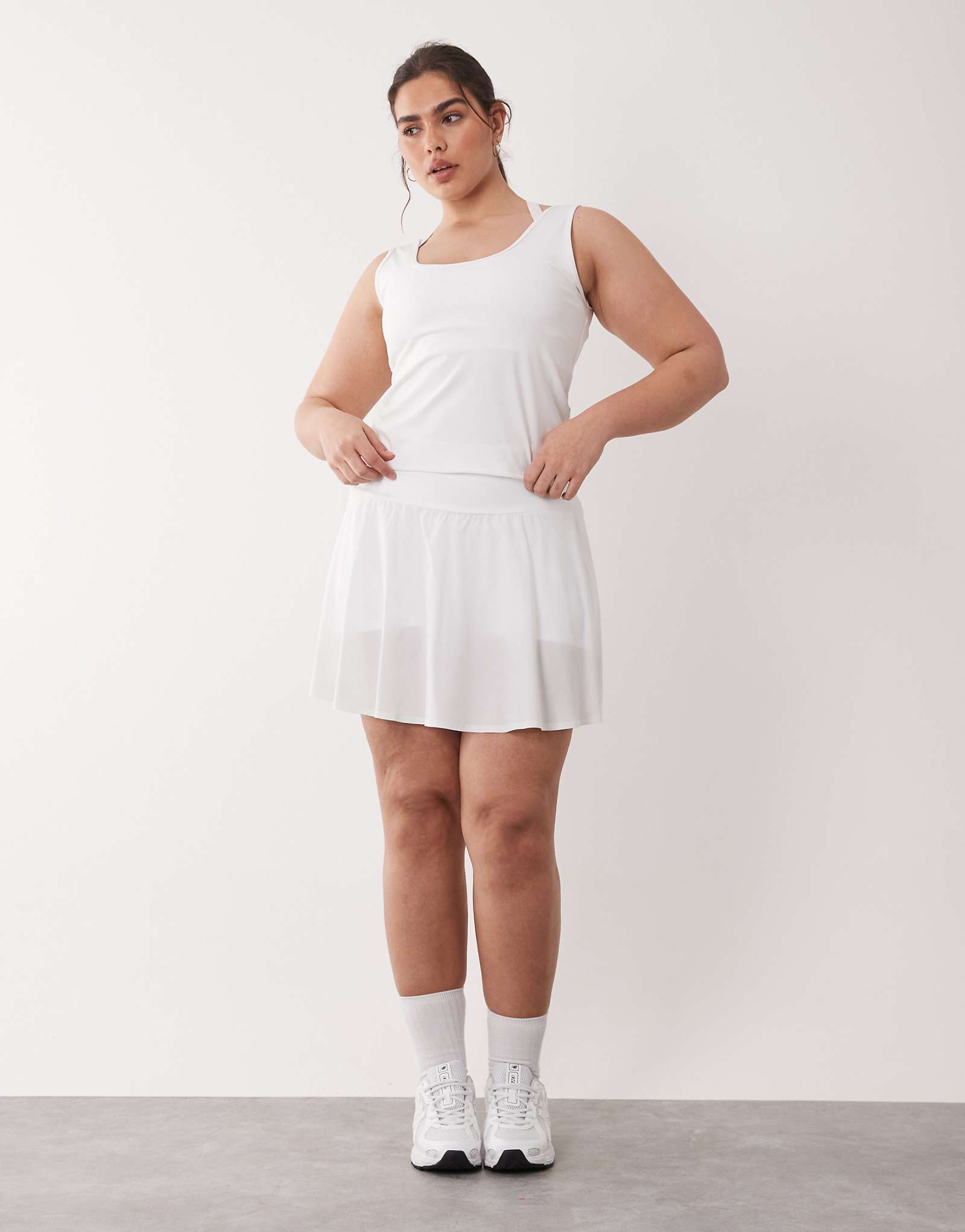 4505 Curve active flippy tennis skirt with liner shorts in white white 7790₽