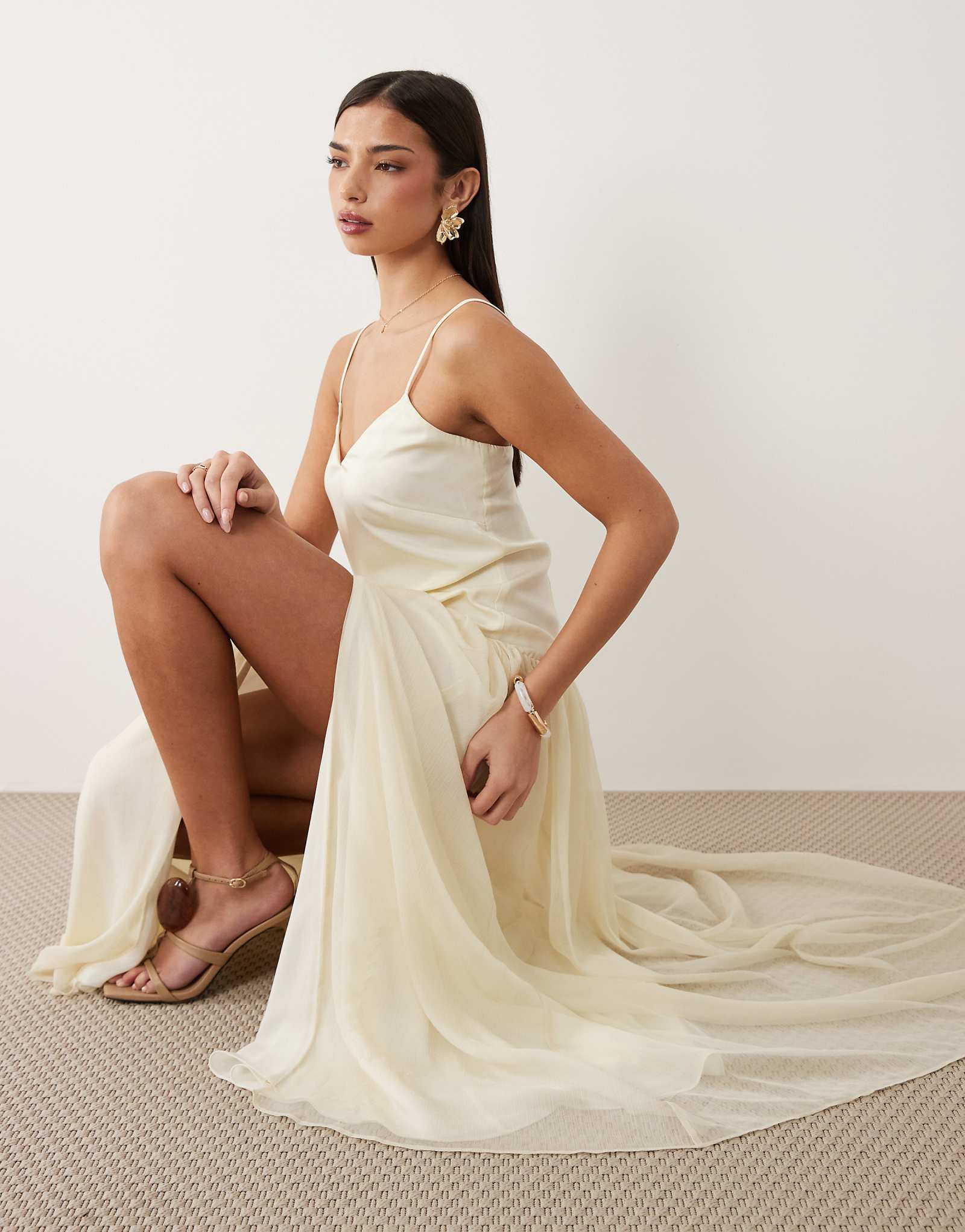 Bardot Linara chiffon cami full skirt thigh split maxi dress in ivory ivory 51790₽