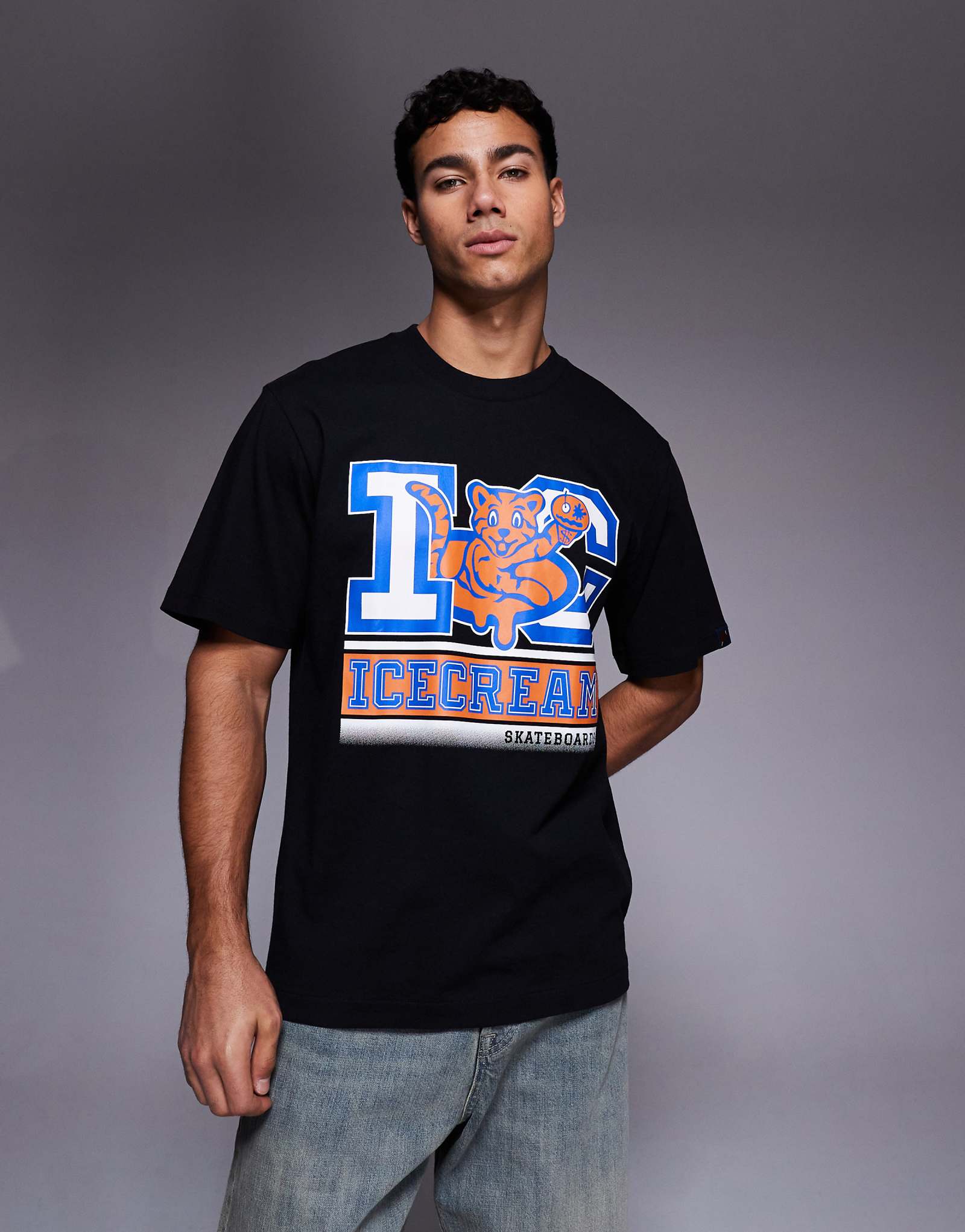 ICECREAM cubs logo design T-shirt in black 10690₽