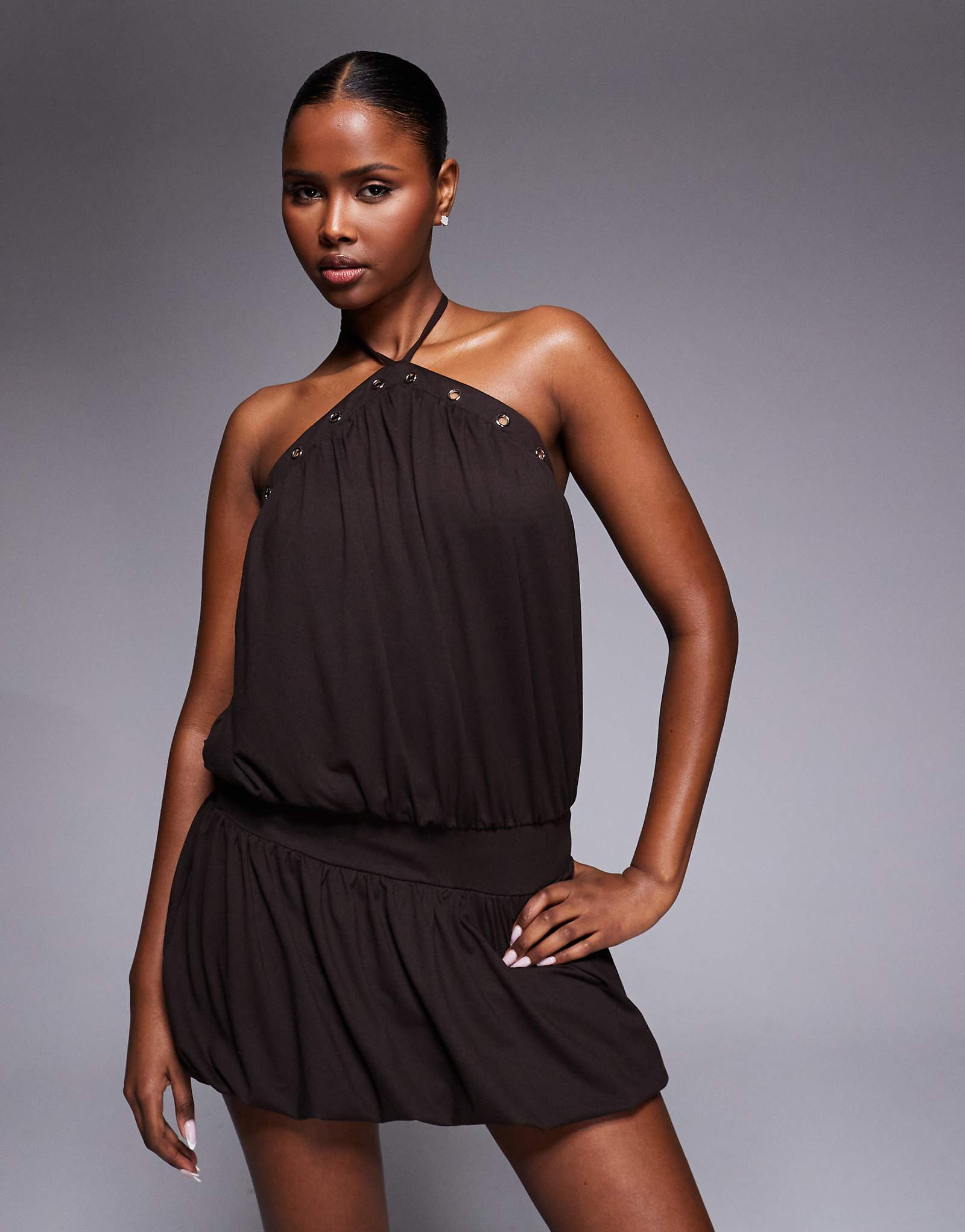 Tiger Mist Natasha eyelet detail halterneck dropped waist mini dress in chocolate brown 19990₽