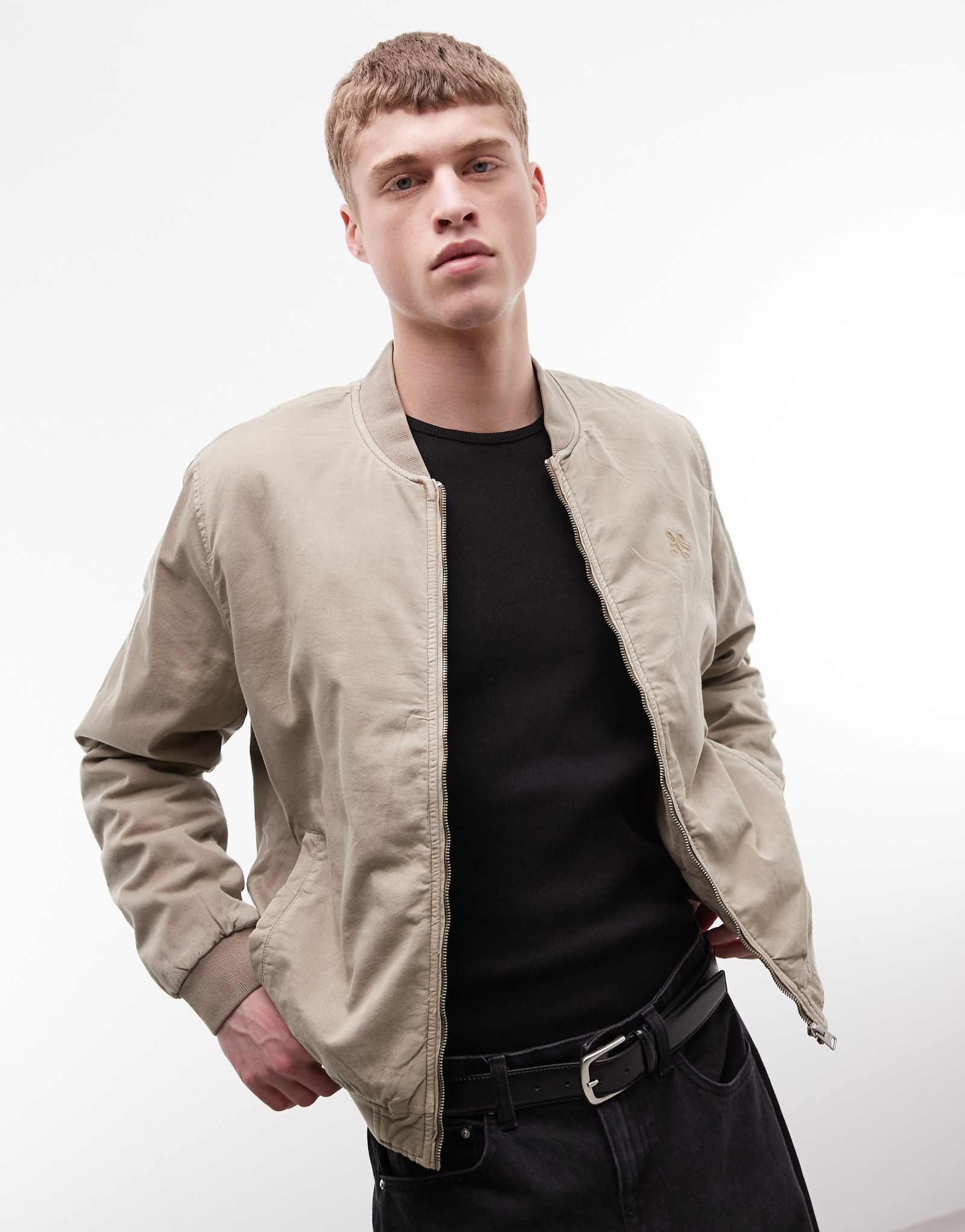 AllSaints Forres zip up logo bomber jacket in beige beige 59890₽