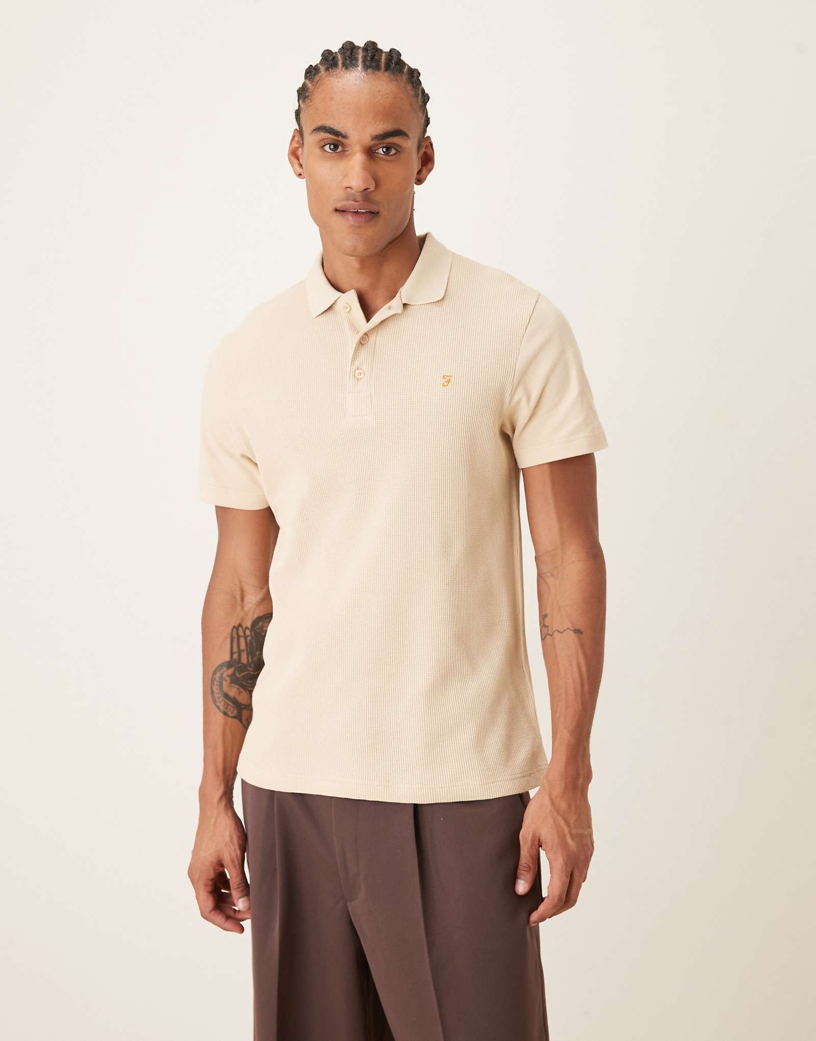 Farah Forster short sleeve logo polo shirt in beige beige 19990₽