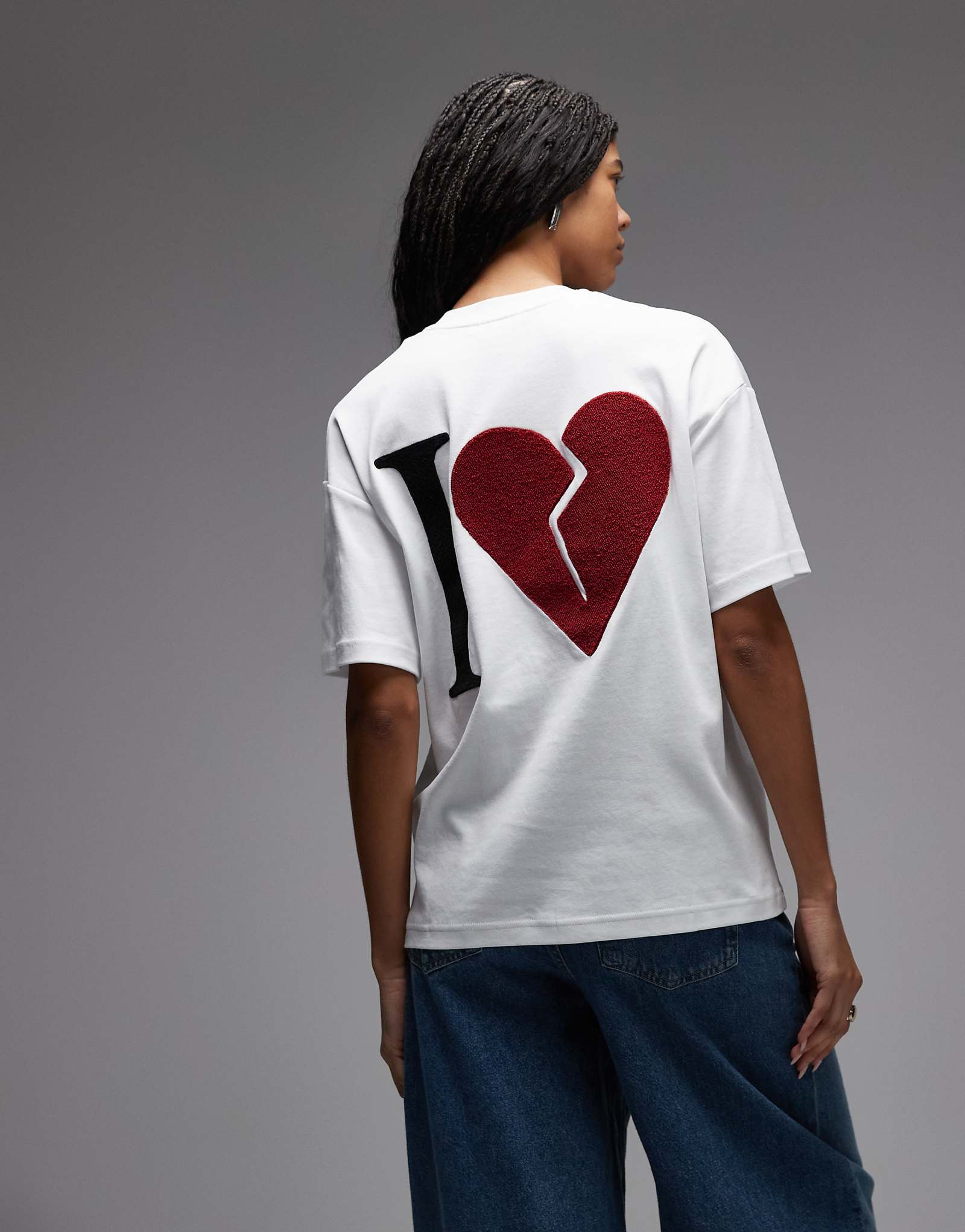 AllSaints etta lover back graphic T-shirt in optic white 17790₽