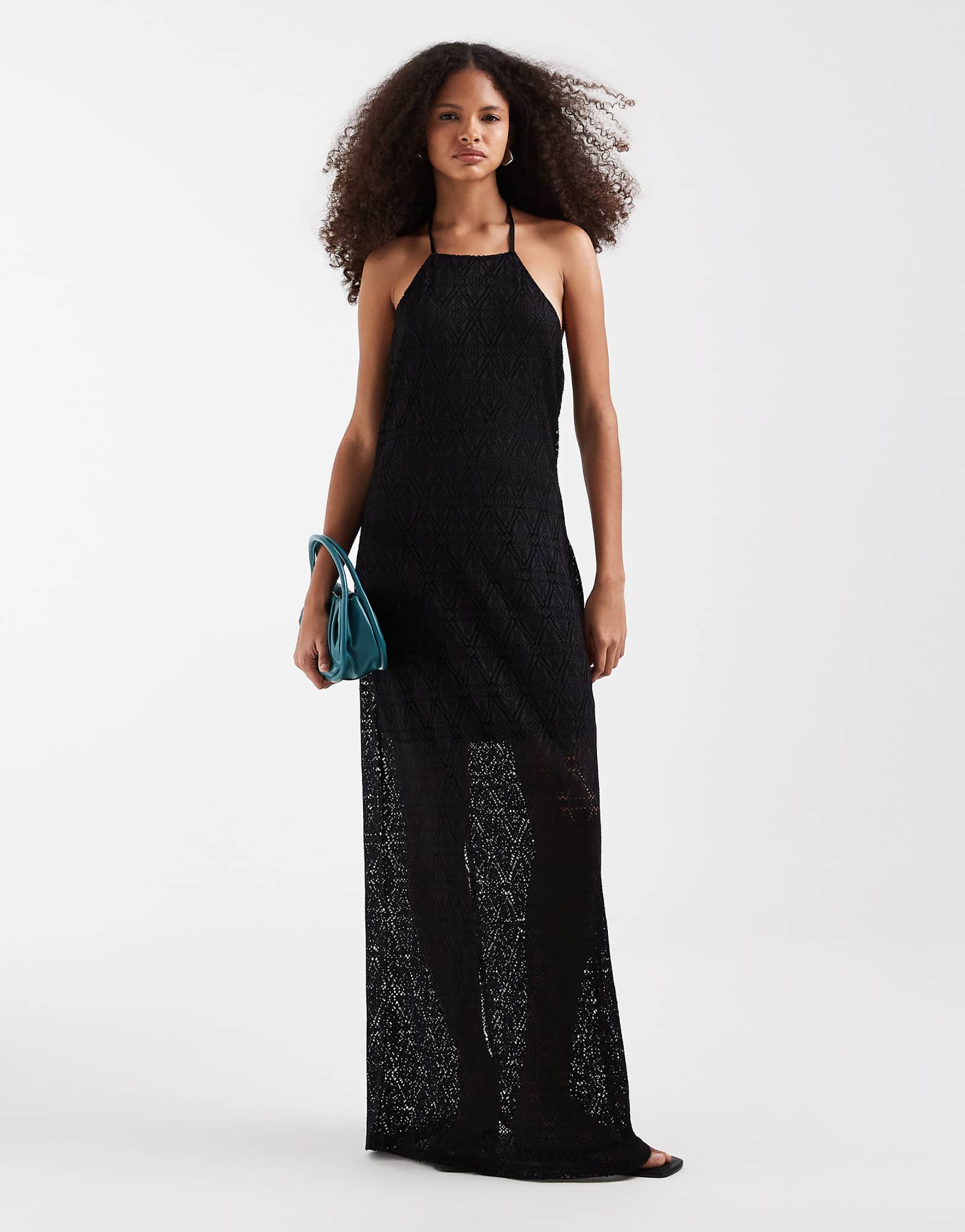 Vero Moda stretch lace halter maxi dress in black black 11990₽