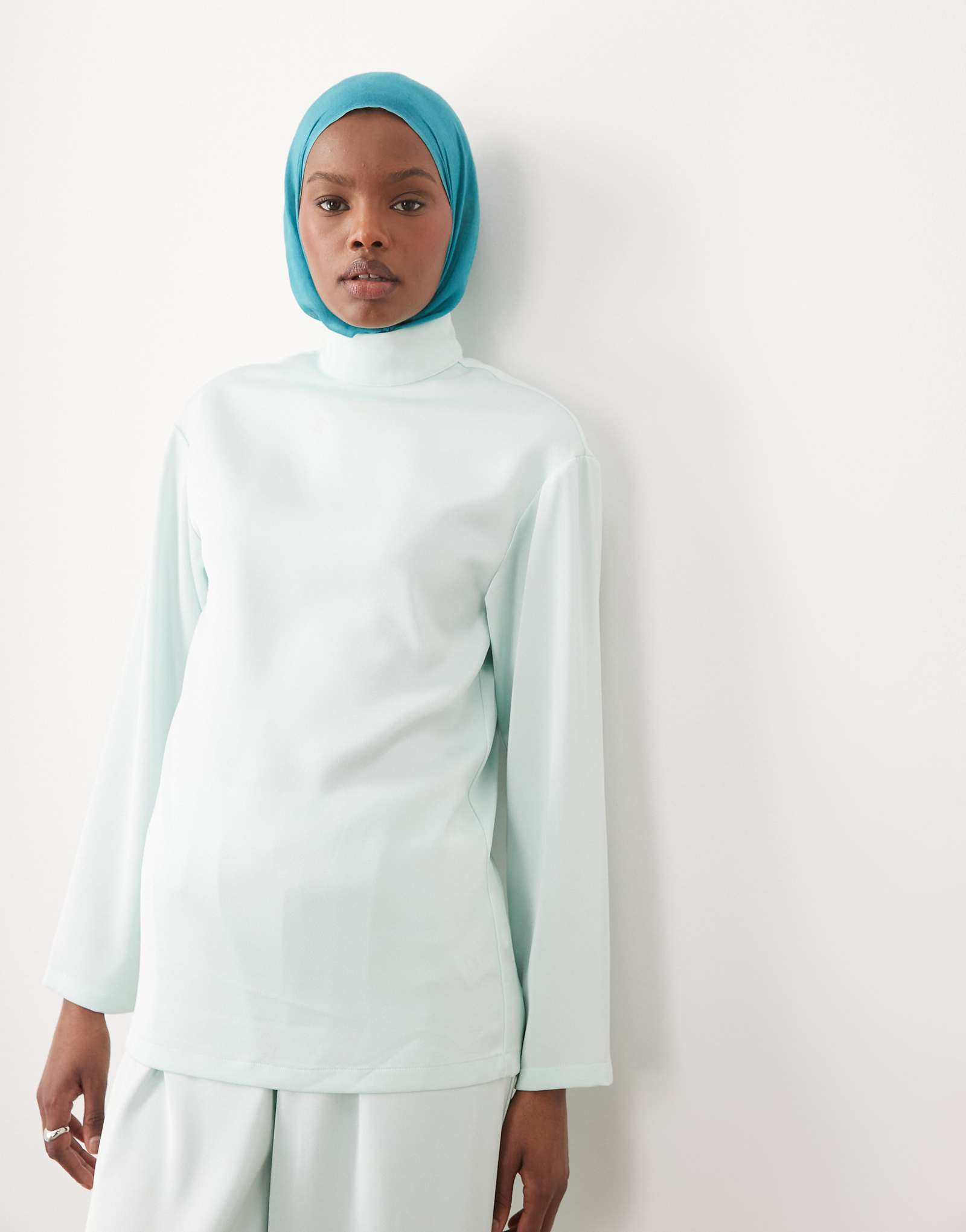 IYAL long sleeve collar detail top in mint - part of a set mint 11790₽