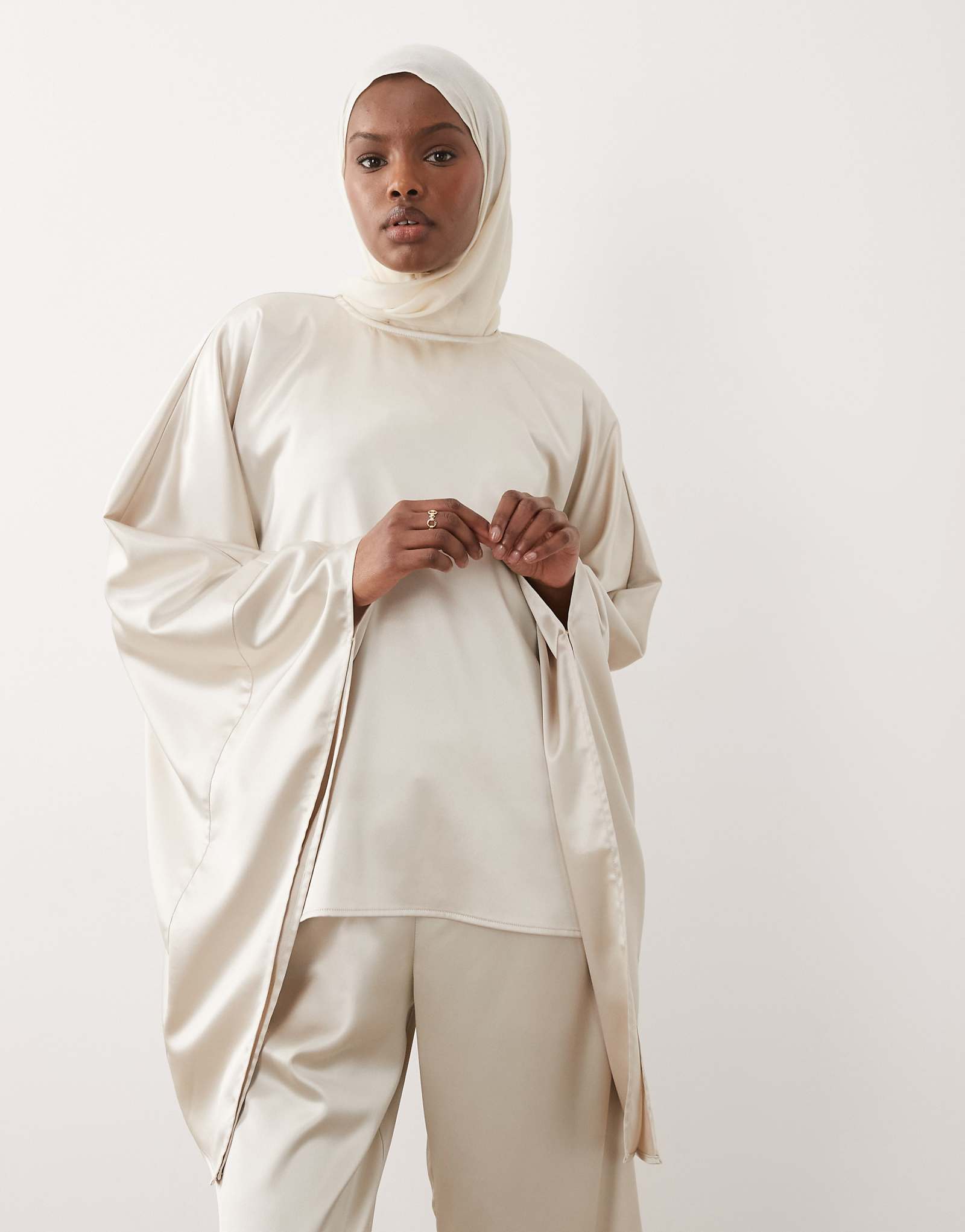 IYAL satin top in cream - part of a set cream 15090₽