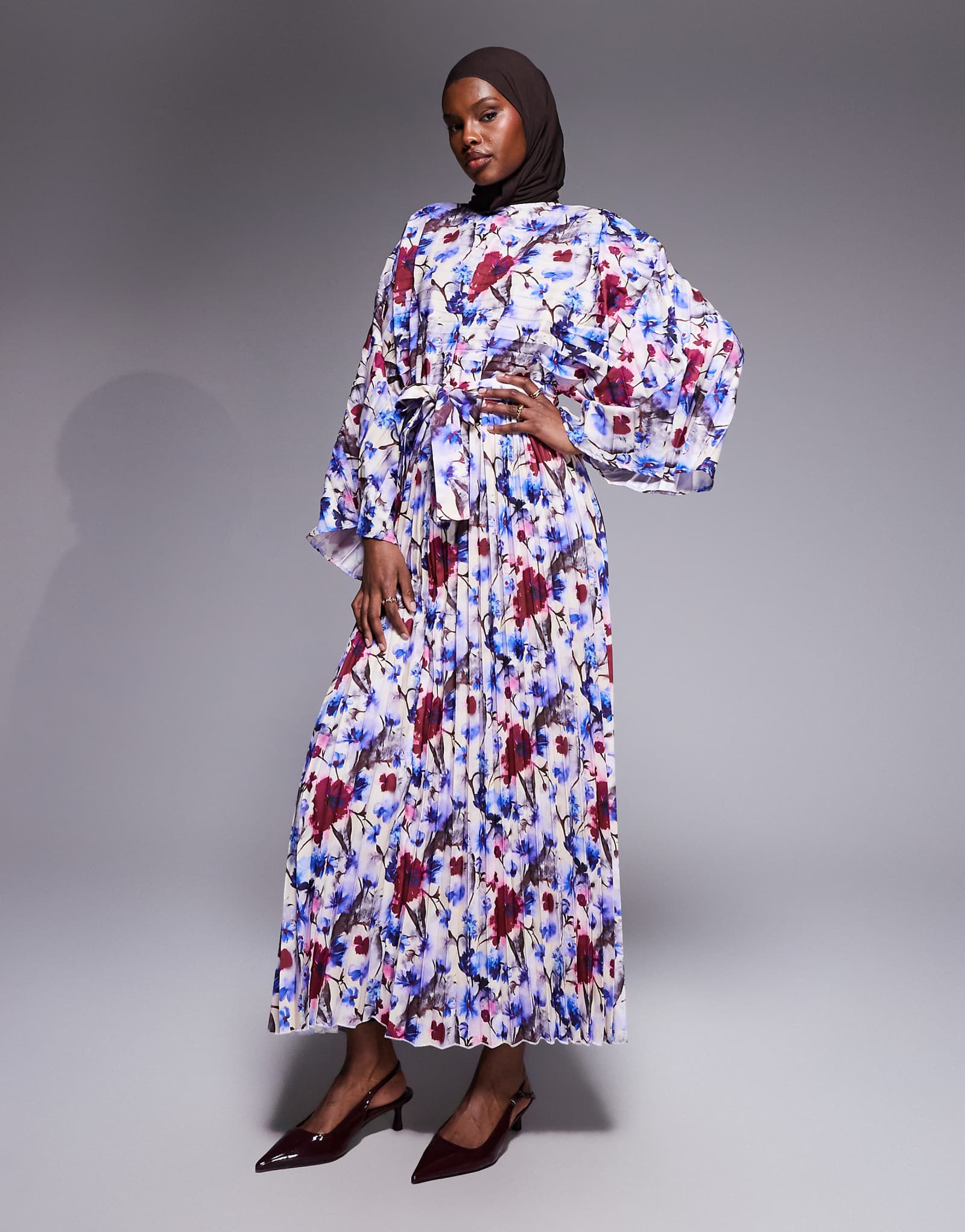 IYAL long sleeve pleated detail kaftan dress in blue floral print multi 30190₽