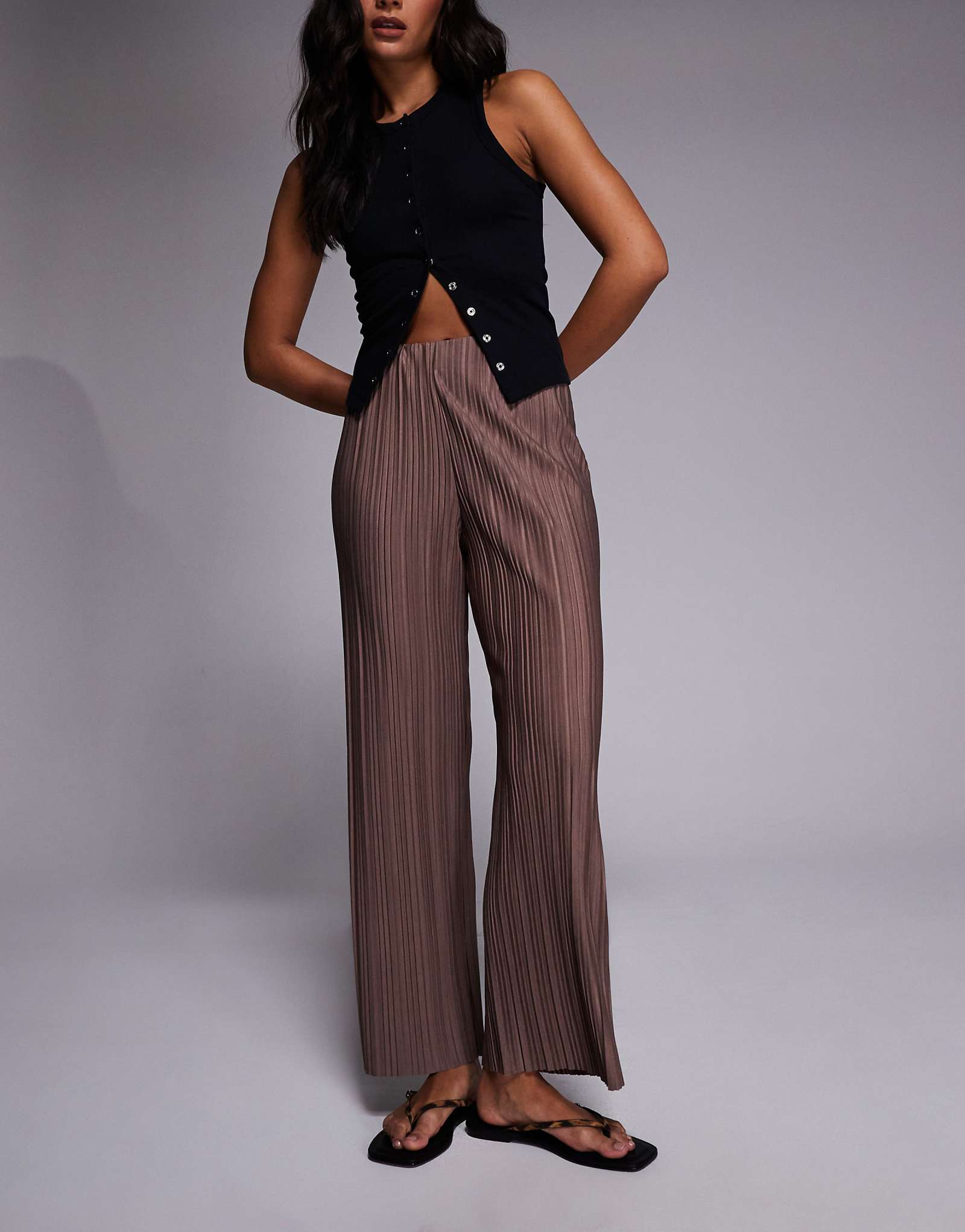 River Island pliss wide leg pants in beige 12590₽
