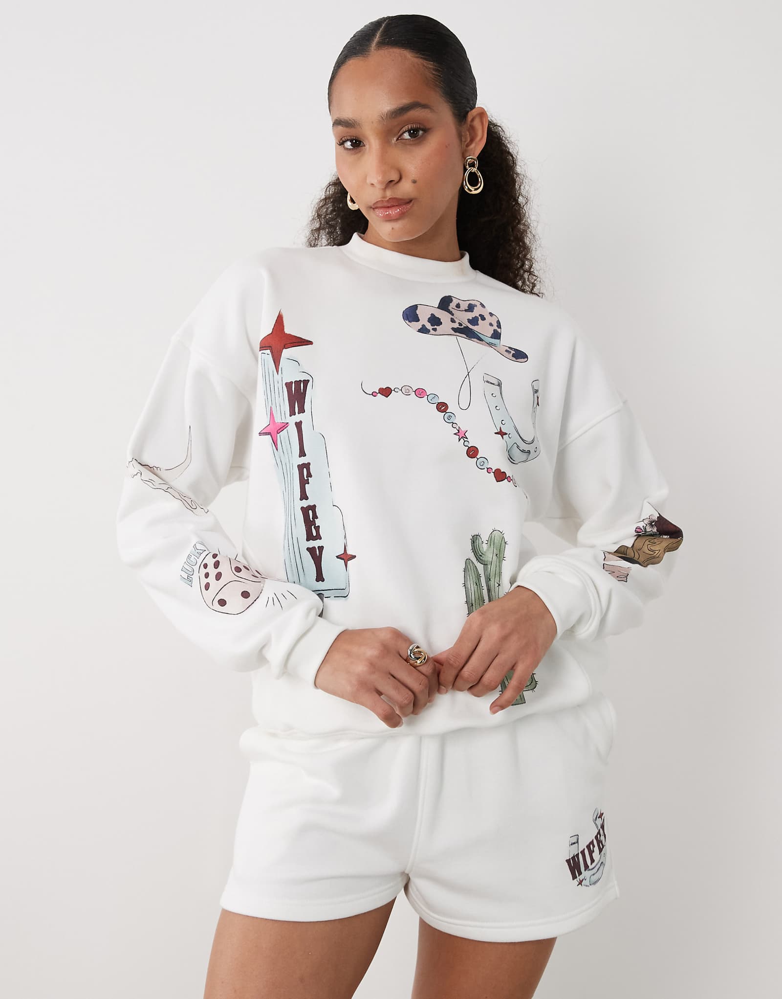 Six Stories Bridal rodeo western wifey shorts - part of a set white 11190₽