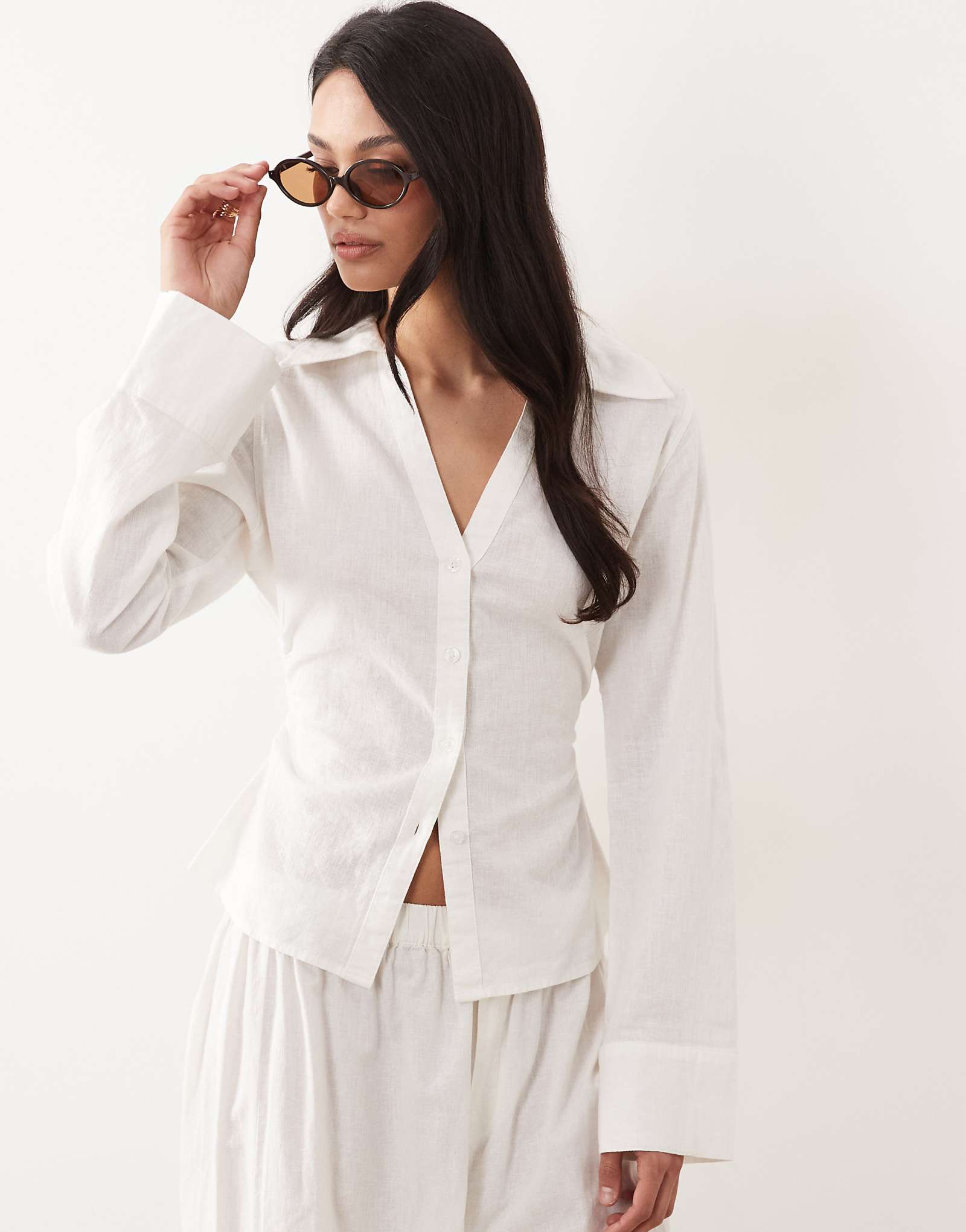 Gina Tricot mix and match linen mix shirt in white white 13590₽