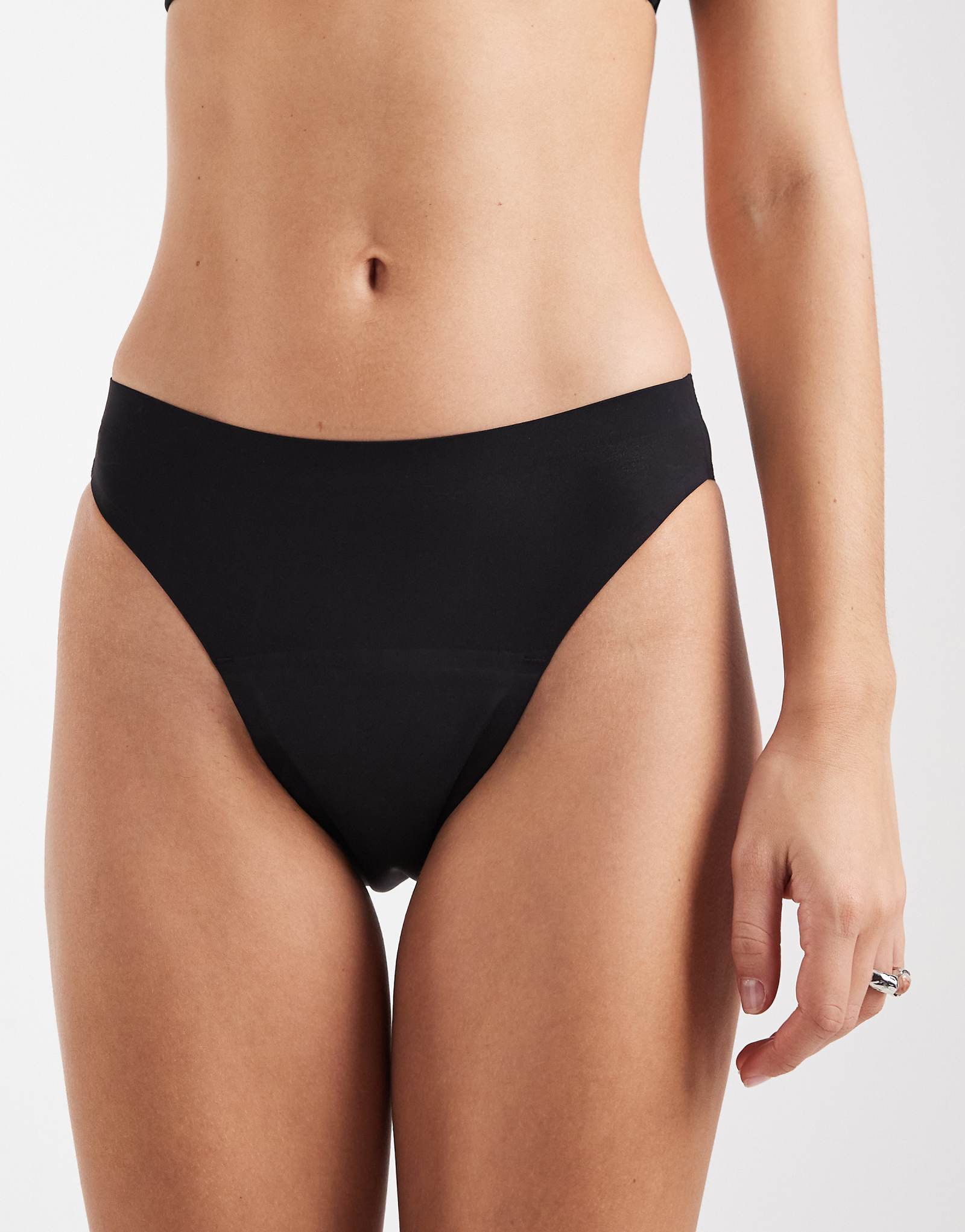 Modibodi seamfree high leg cheeky moderate absorbency period briefs in black black