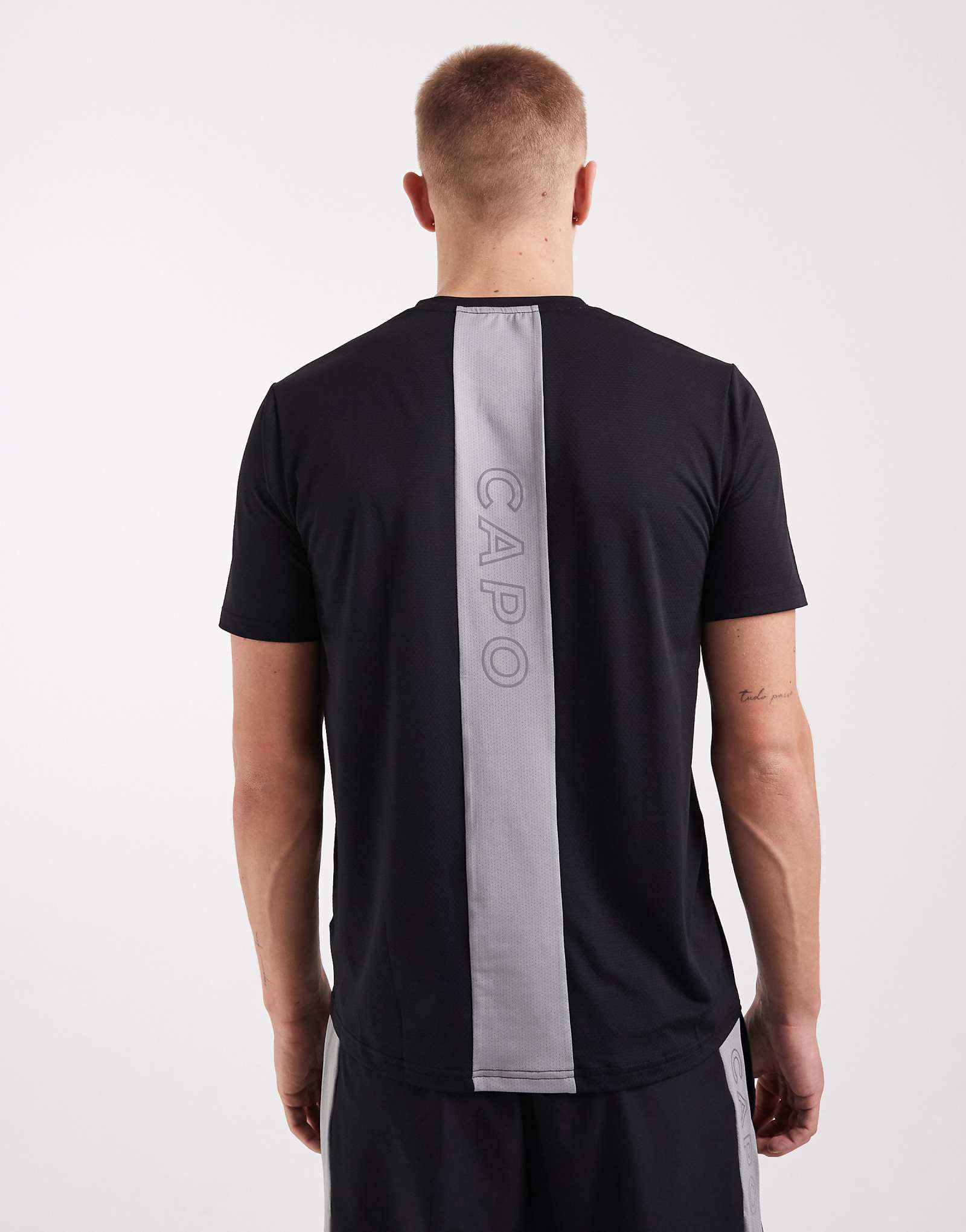 CAPO active performance T-shirt with logo back print in black black 8090₽