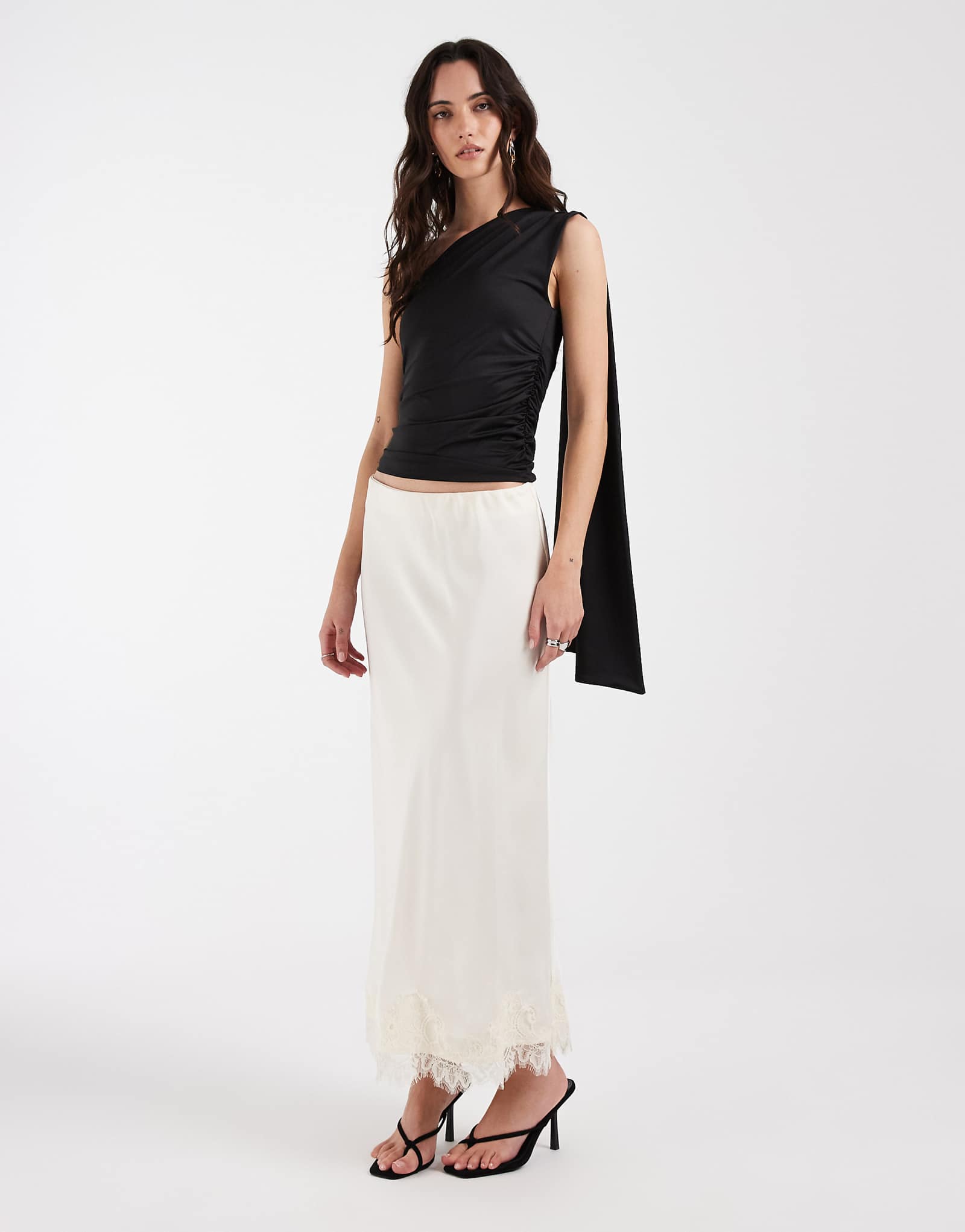 Object satin maxi skirt with lace trim in white cloud dancer 15690₽