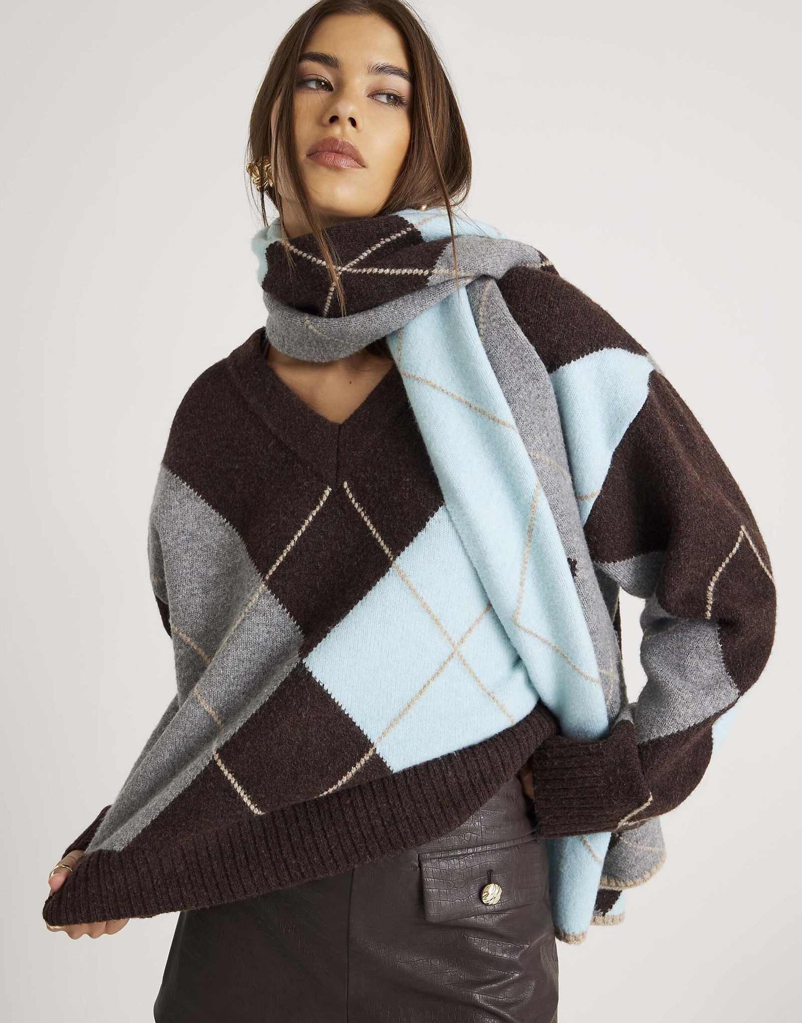 River Island knit argyle v neck sweater in brown - dark brown - dark 15090₽